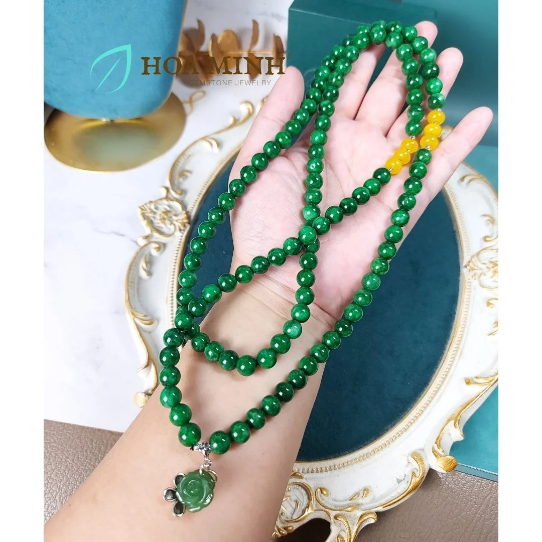 5-vong-chuoi-108-hat-cam-thach-son-thuy-size-hat-8-6-li-phoi-charm-hoa-hong-banh-xe-ma-nao-vang-phong-cach-thanh-tinh-binh-an-hoa-minh-gem.jpg