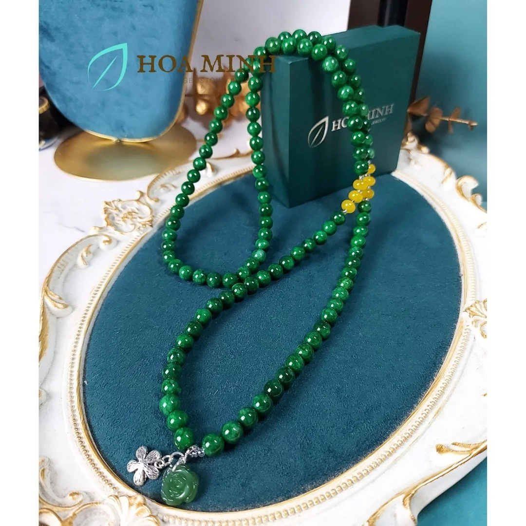 7-vong-chuoi-108-hat-cam-thach-son-thuy-size-hat-8-6-li-phoi-charm-hoa-hong-banh-xe-ma-nao-vang-phong-cach-thanh-tinh-binh-an-hoa-minh-gem.jpg