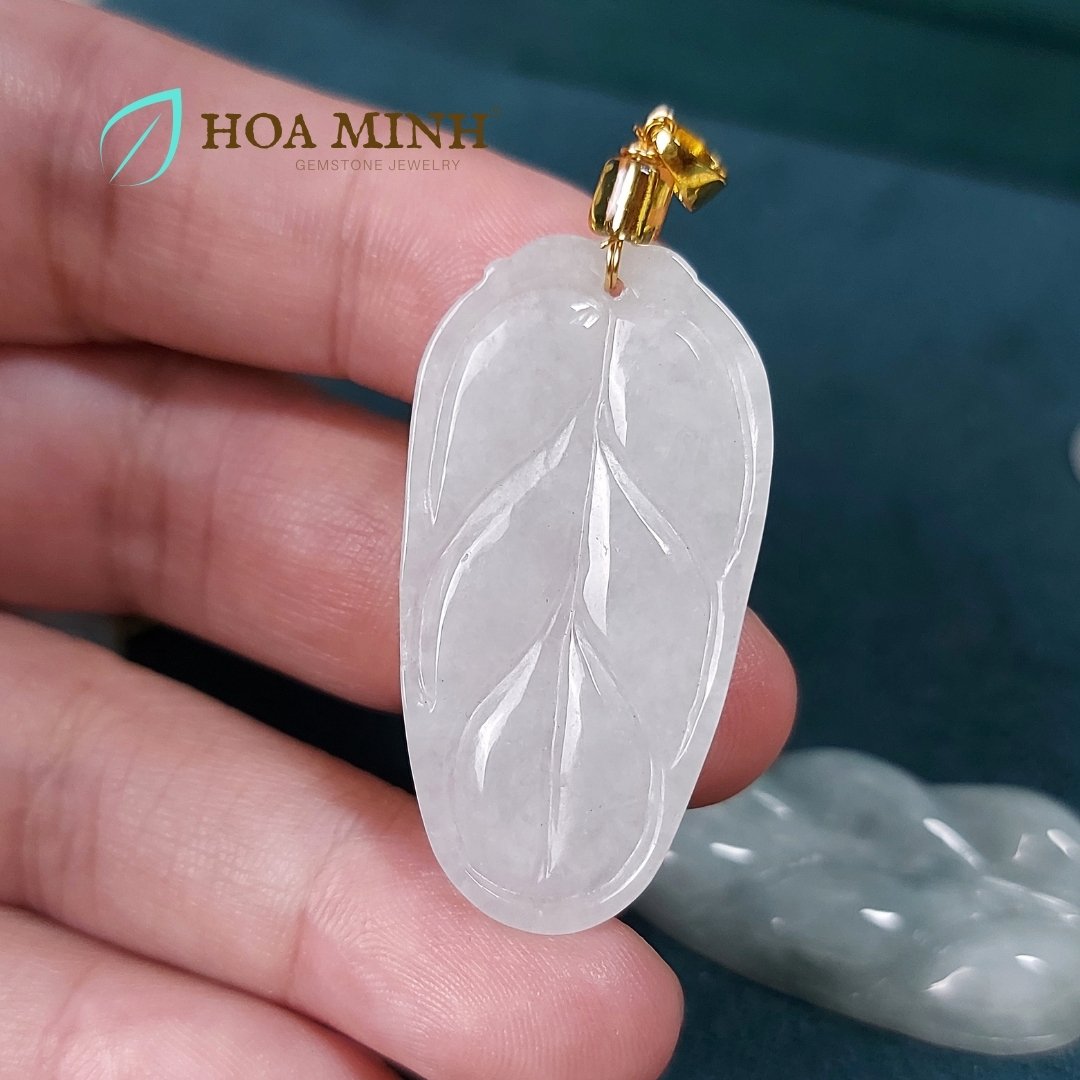 8-mat-day-chuyen-da-cam-thach-bach-ngoc-cham-chiec-la-size-20x35mm-phong-thuy-may-man-cat-tuong-g139osmd-hoa-minh-gem.jpg