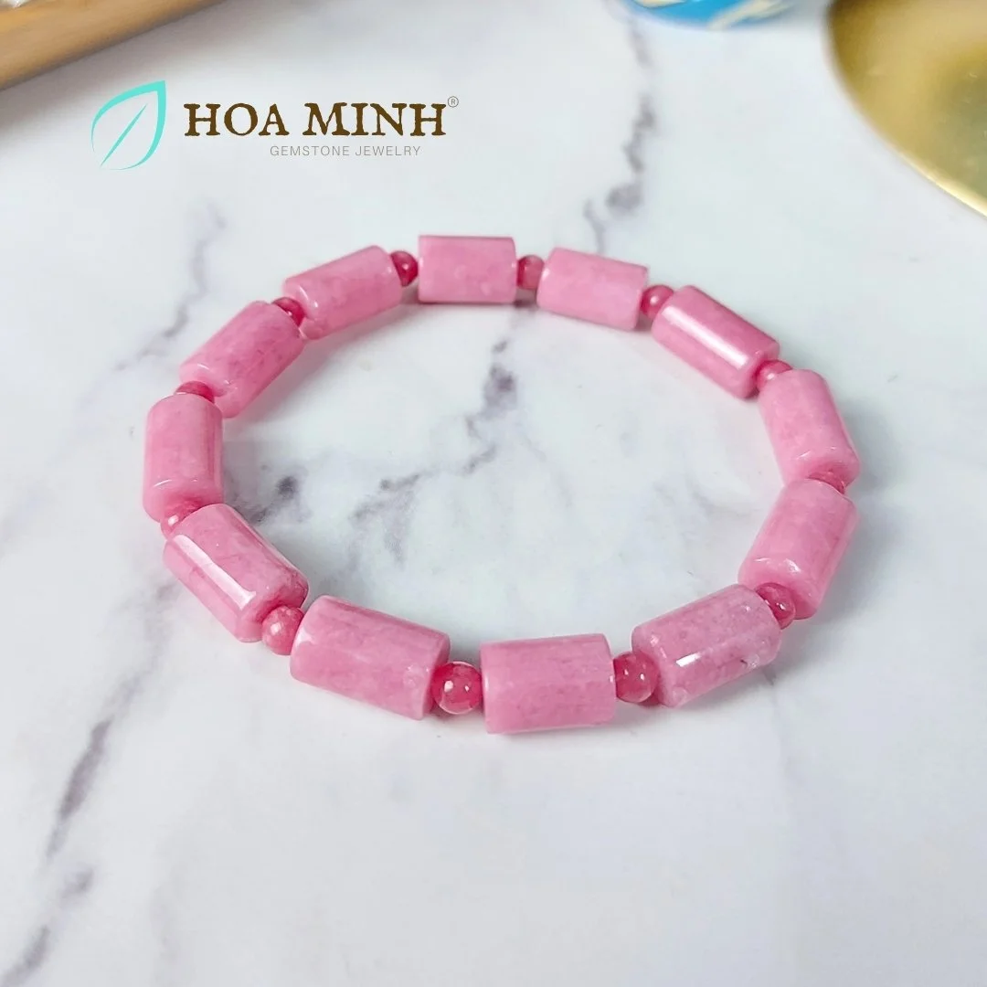9-vong-tay-phong-thuy-da-ma-nao-mau-hong-dao-kieu-lu-thong-size-8x12-li-phoi-xen-ke-vien-ma-nao-tron-nho-4-li-thoi-trang-thanh-lich-hoa-minh-gem.jpg