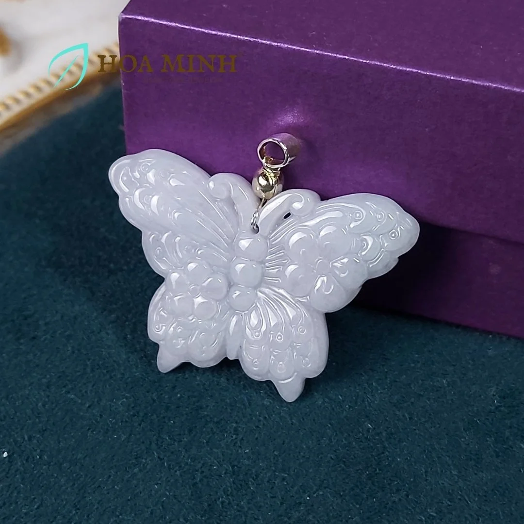 Mặt dây đá Cẩm Thạch bạch ngọc kiểu hồ điệp xinh xắn size 25x38mm, phong thủy may mắn an lành