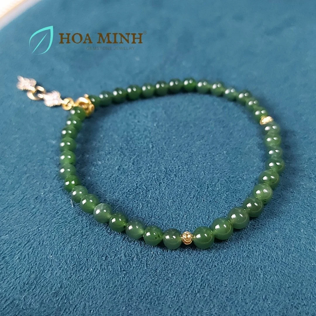 7-vong-tay-ngoc-bich-tu-nhien-size-mini-47-li-phoi-charm-treo-co-4-la-dinh-da-bi-cat-giac-xinh-xan-khong-ken-menh--hoa-minh-gem.jpg