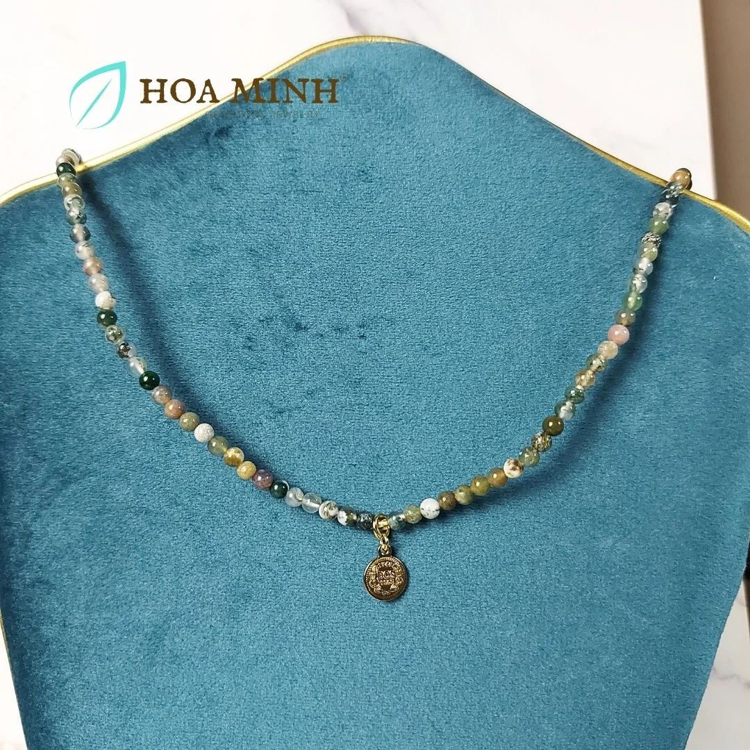 3-vong-tay-quan-3-da-chalcedony-size-hat-mini-4-5-li-da-sac-phoi-charm-trai-tim-dong-xu-nu-hoang-thanh-lich-khong-ken-menh-hoa-minh-gem.jpg