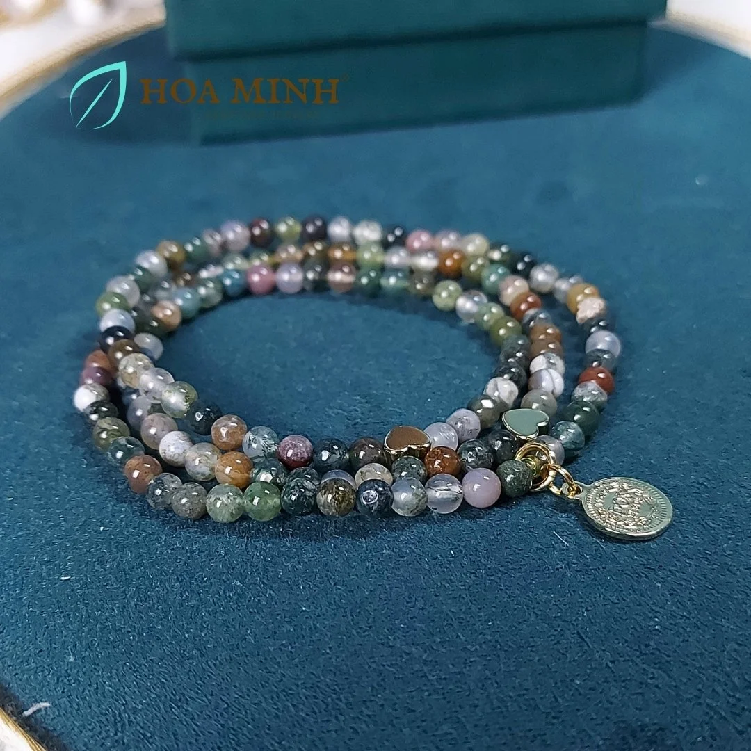 4-vong-tay-quan-3-da-chalcedony-size-hat-mini-4-5-li-da-sac-phoi-charm-trai-tim-dong-xu-nu-hoang-thanh-lich-khong-ken-menh-hoa-minh-gem.jpg