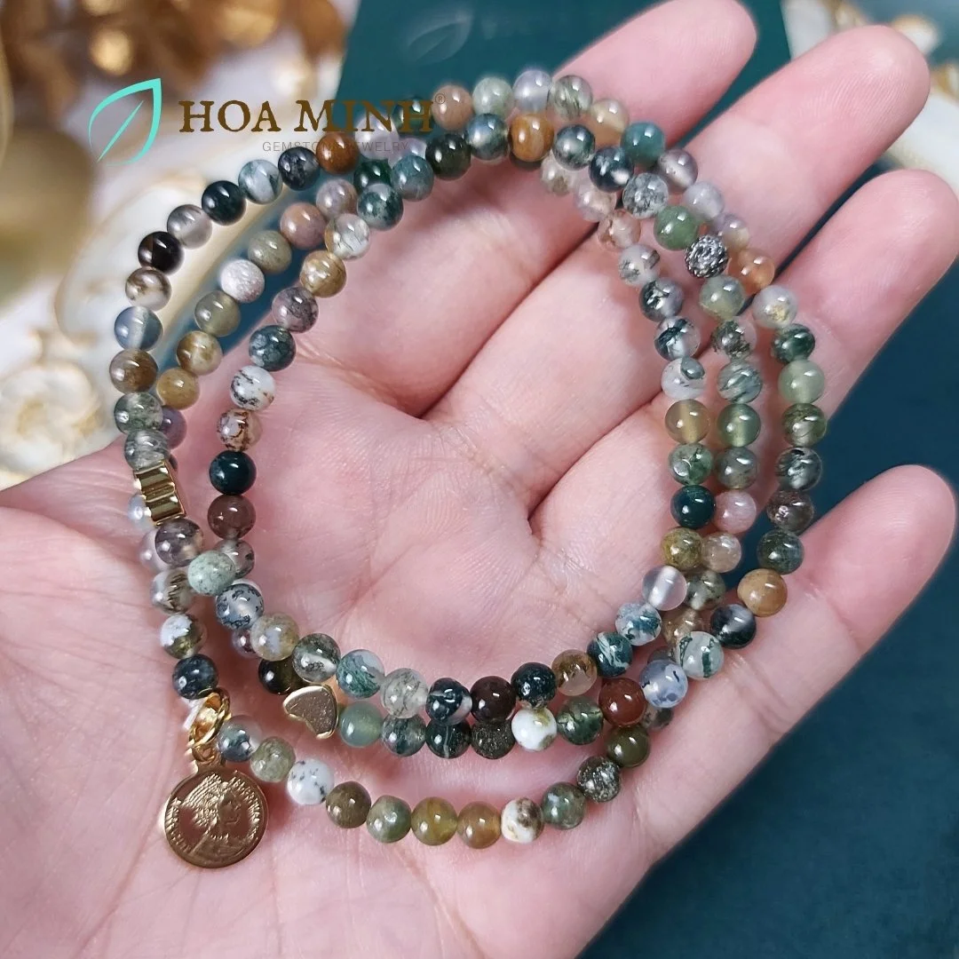 5-vong-tay-quan-3-da-chalcedony-size-hat-mini-4-5-li-da-sac-phoi-charm-trai-tim-dong-xu-nu-hoang-thanh-lich-khong-ken-menh-hoa-minh-gem.jpg