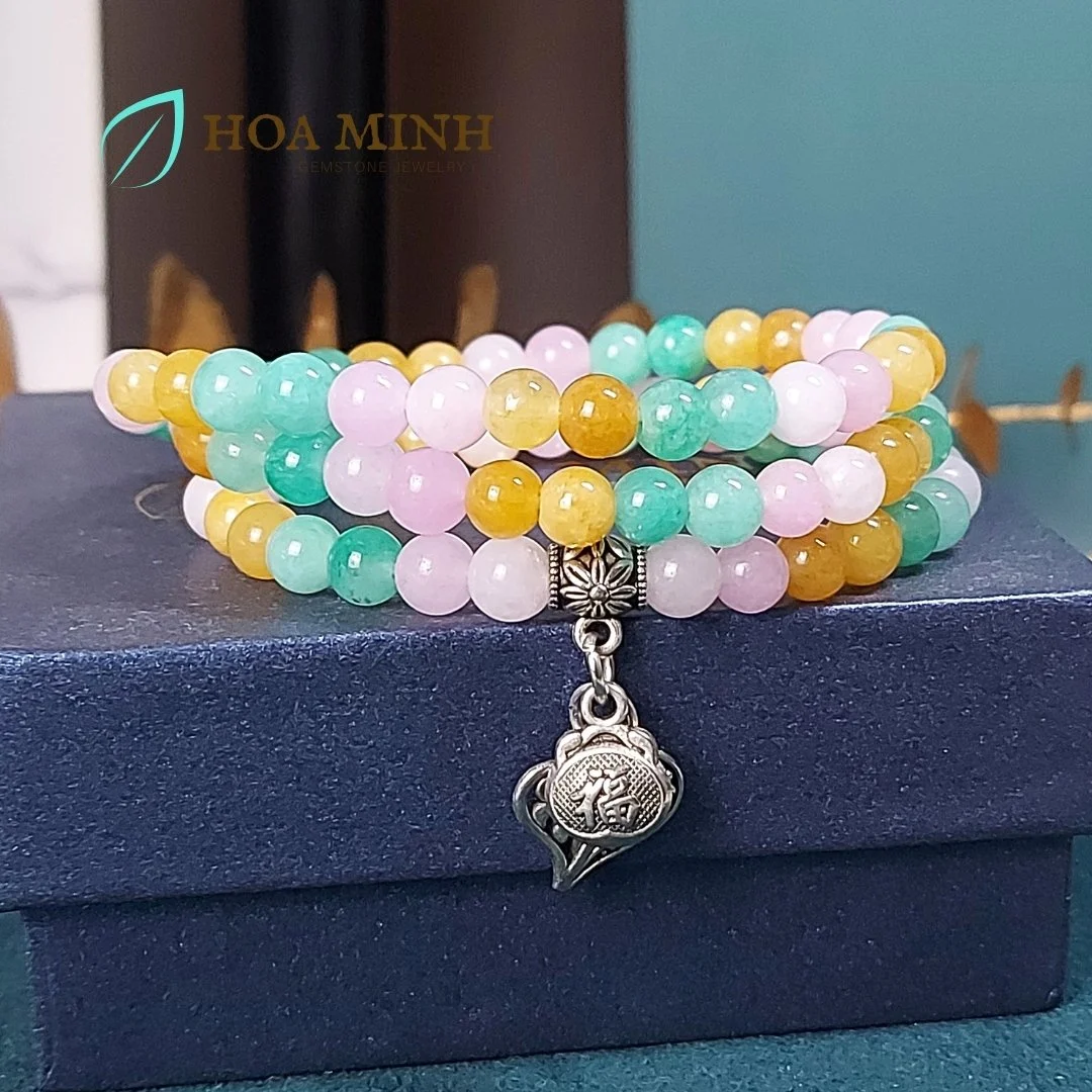 Vòng tay đá Mã Não tam tài đa size 6 li sắc kiểu quấn 3 vòng phối charm tim, khóa trường mệnh khắc chữ Phúc