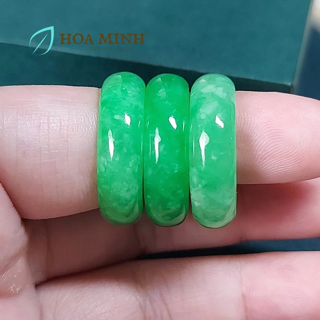 2-nhan-da-cam-thach-xanh-ly-vip-day-nhan-6-8-li-size-dk-19mm-phong-cach-thoi-trang-thanh-lich-hoa-minh-gem.jpg