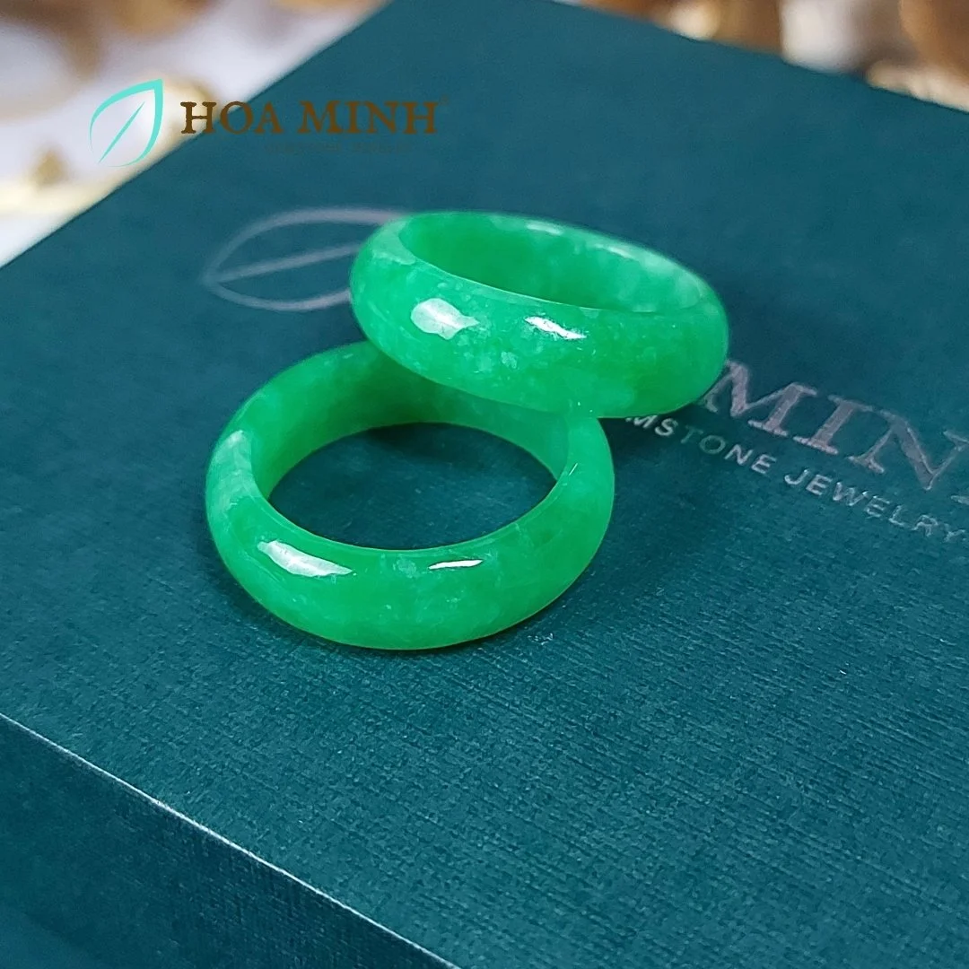 7-nhan-da-cam-thach-xanh-ly-vip-day-nhan-6-8-li-size-dk-19mm-phong-cach-thoi-trang-thanh-lich-hoa-minh-gem.jpg