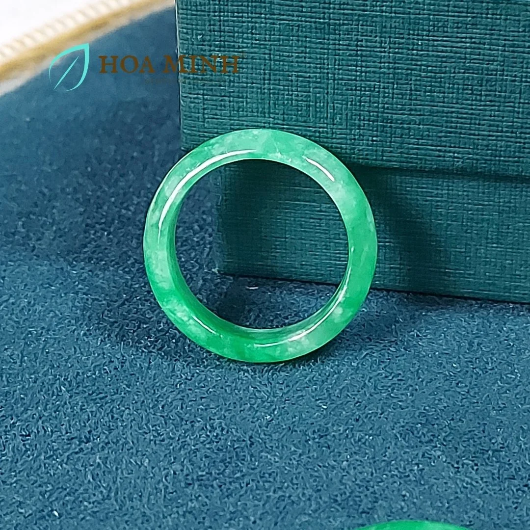 8-nhan-da-cam-thach-xanh-ly-vip-day-nhan-6-8-li-size-dk-19mm-phong-cach-thoi-trang-thanh-lich-hoa-minh-gem.jpg