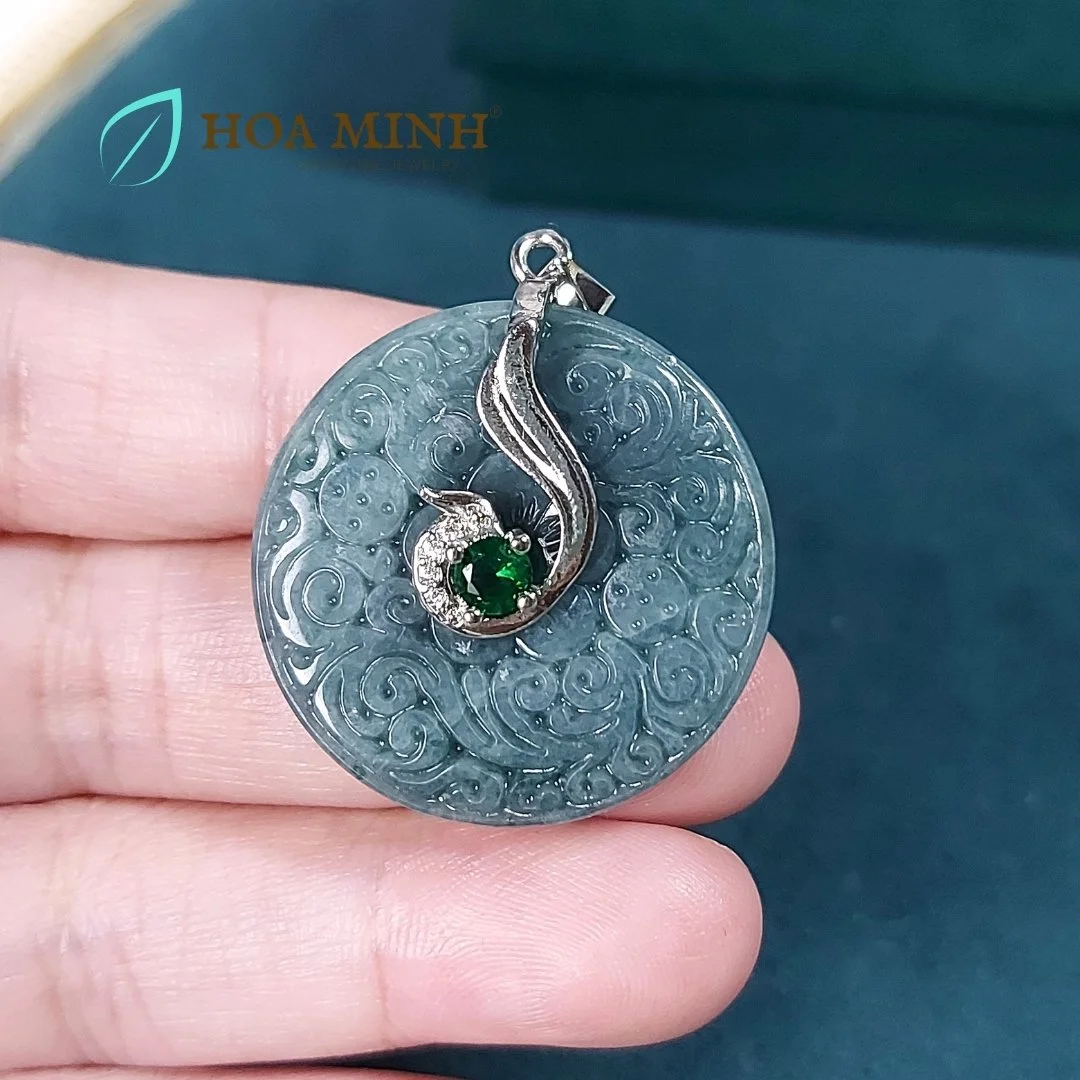 25-mat-day-dong-dieu-cam-thach-lam-ngoc-cham-khac-van-hoa-hoang-gia-dk-28mm-phong-thuy-may-man-binh-an-g132hmmd-hoa-minh-gem.jpg