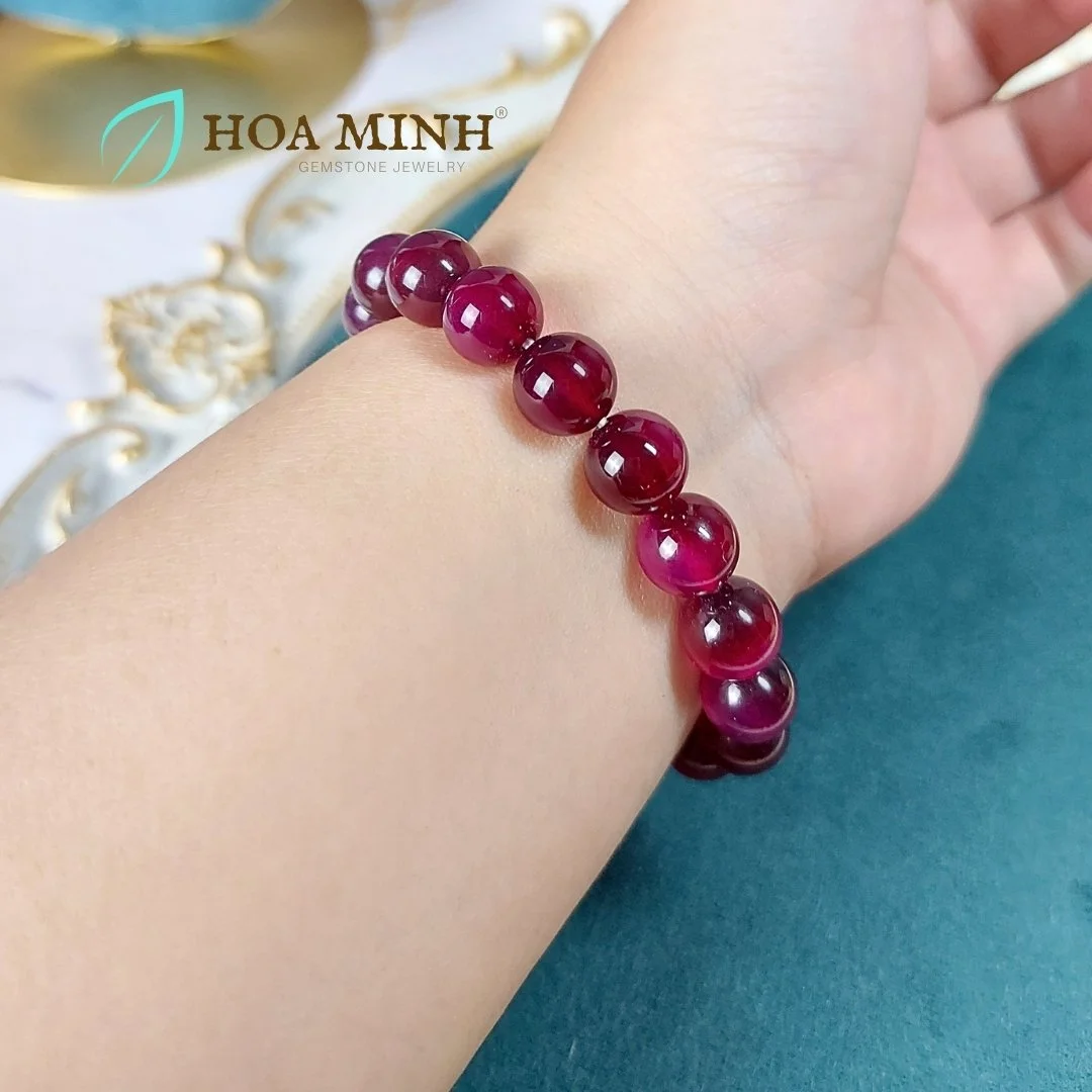 5-vong-tay-phong-thuy-da-ma-nao-tim-hong-ruby-size-hat-10-li-hop-menh-hoa-tho-hoa-minh-gem.jpg