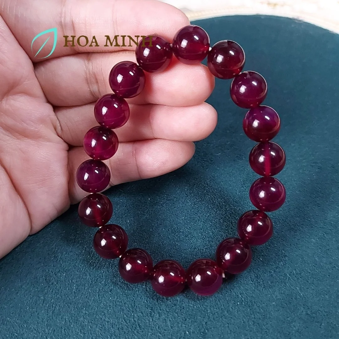 7-vong-tay-phong-thuy-da-ma-nao-tim-hong-ruby-size-hat-10-li-hop-menh-hoa-tho-hoa-minh-gem.jpg