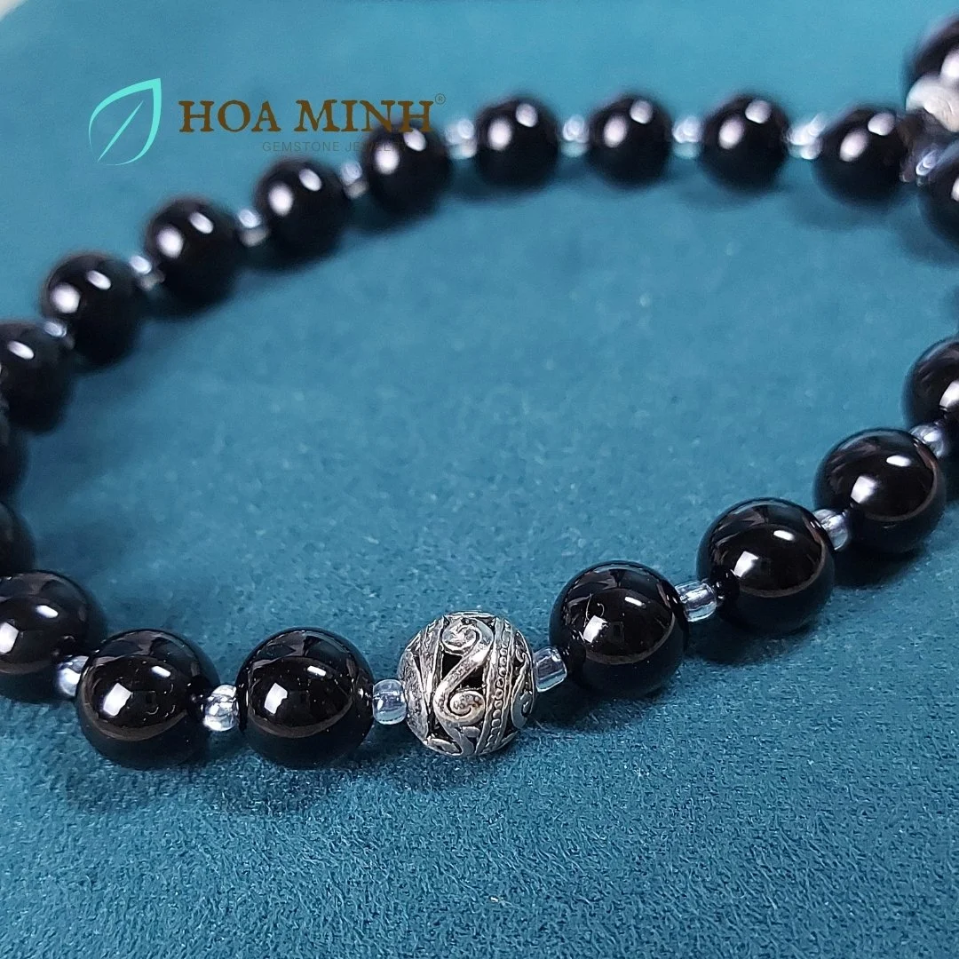 2-chuoi-niem-21-vien-da-ma-nao-den-size-hat-10-li-phoi-charm-bi-xi-bac-hoa-minh-gem.jpg