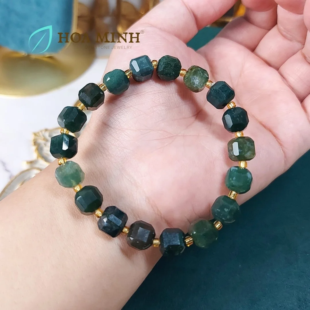 5-vong-tay-da-chalcedony-xanh-la-cay-kieu-hat-vuong-cat-giac-size-9-2-li-xen-ke-hat-cuom-doc-dao-thoi-trang-phong-thuy-menh-moc-hoa-hoa-minh-gem.jpg