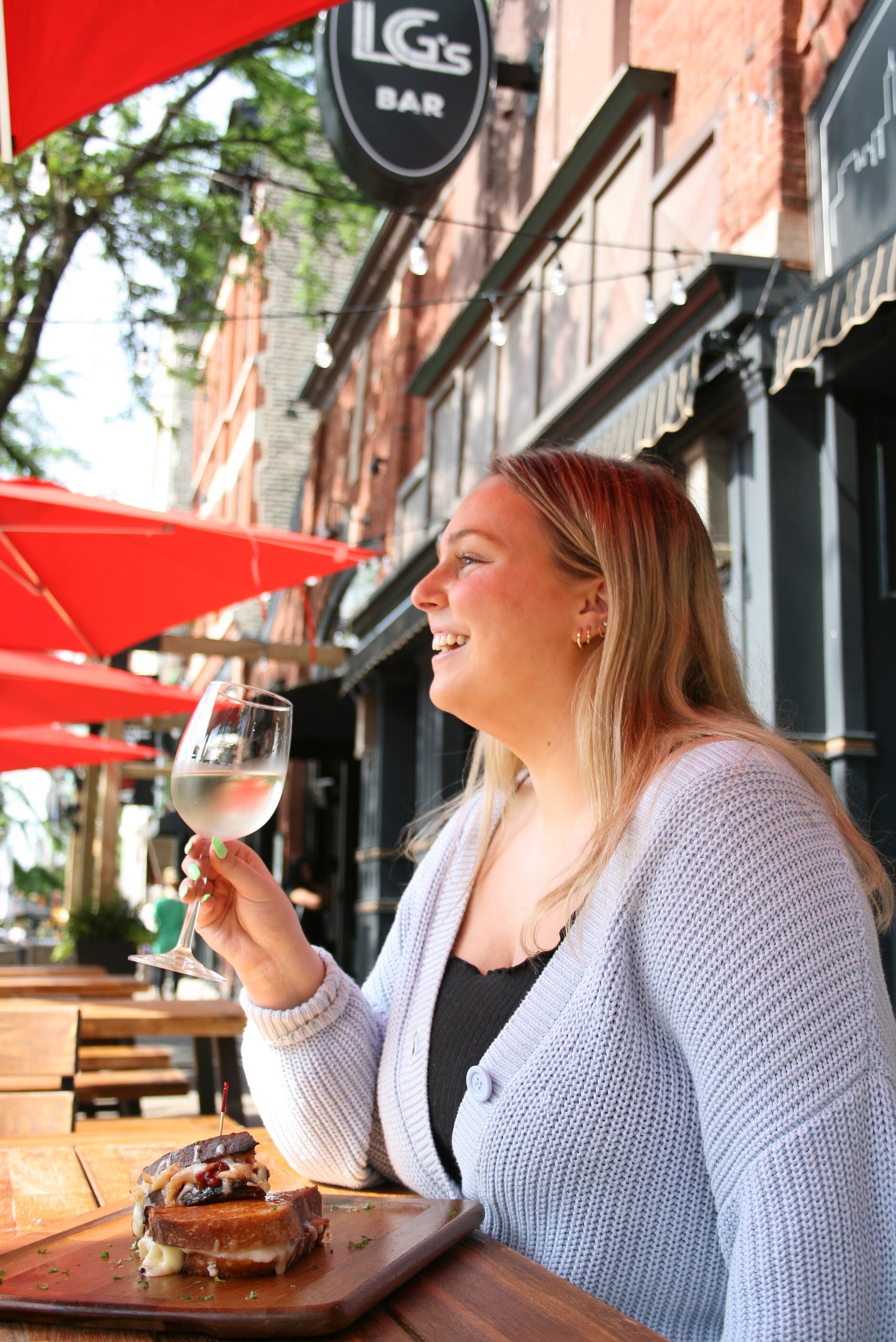 Photography work at Kinship Company
Client: LG’s Bar and Kitchen