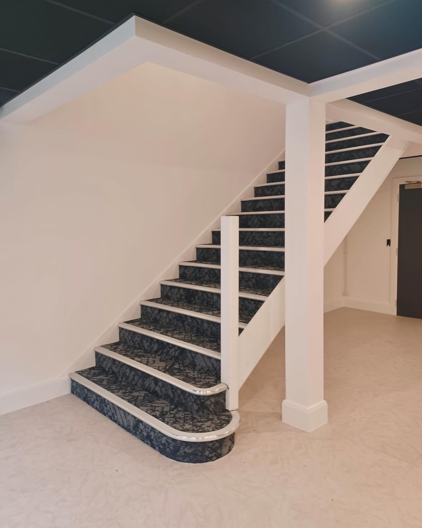 If you&rsquo;re looking for an office fit out or staircase work then look no further!
Nosings can be curved to suit steps as required giving a perfect bespoke finish.