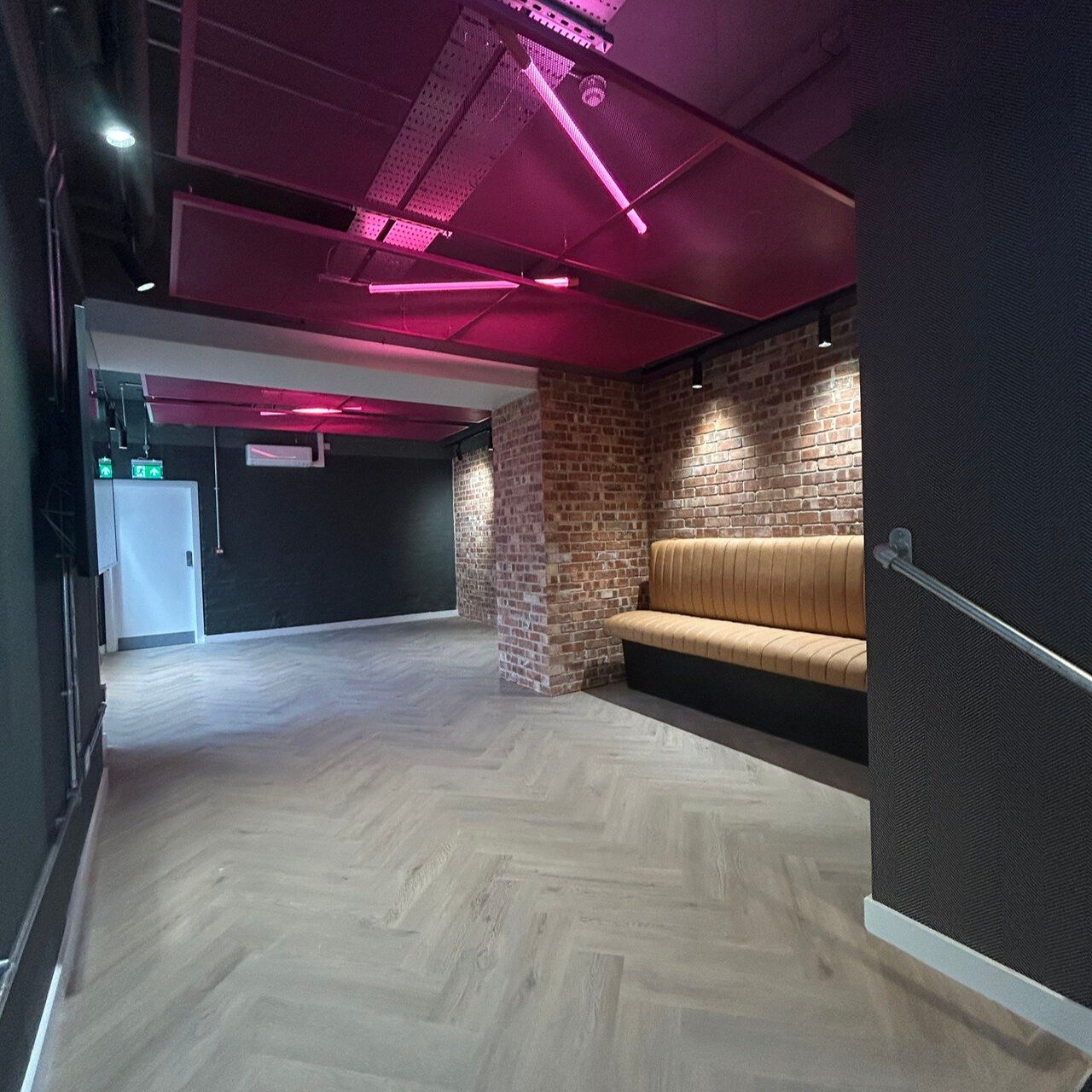 A well-finished workspace does more than look good; it creates the right environment for people to do their best work.

We recently supplied and installed flooring for a new office space in Nottingham, spread over two floors and bringing together a r