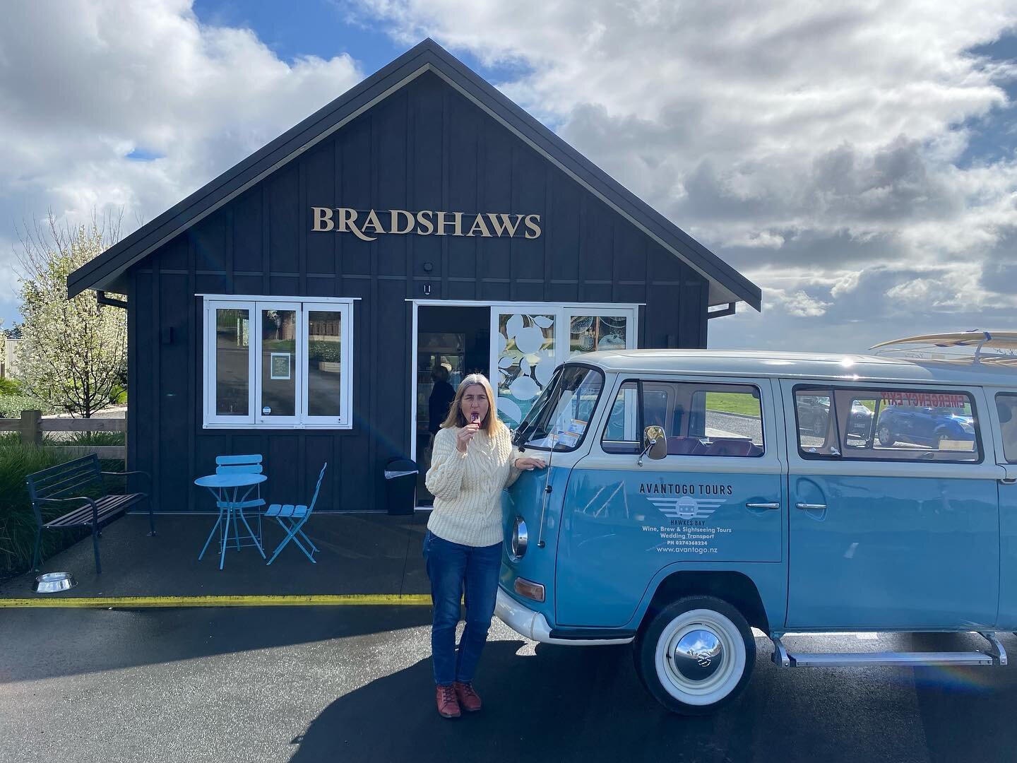 Ohh great day out in the Kombi and really yummy real fruit ice blocks at Bradshaws, Havelock North made from fruit off the orchard.