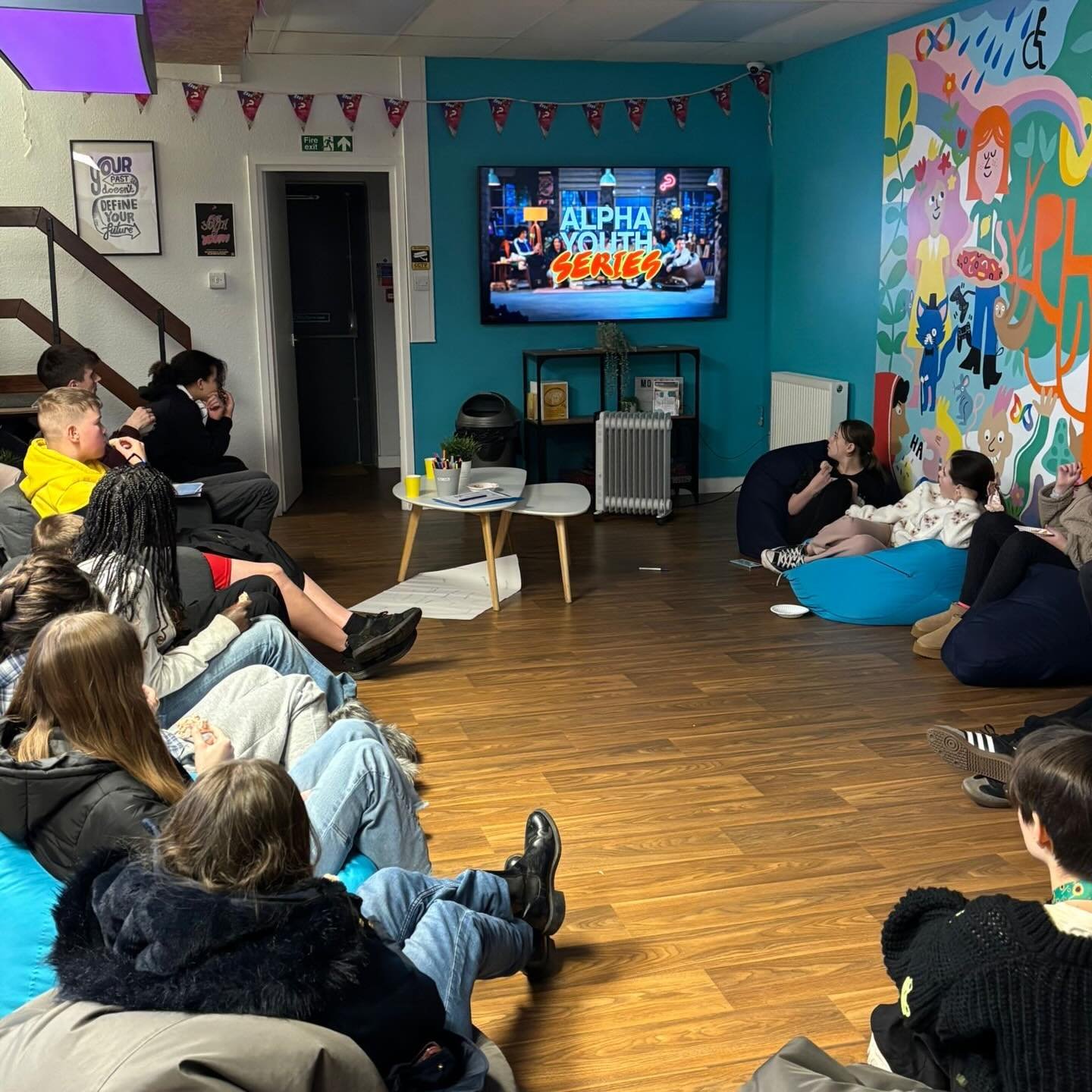 WHAT A START!! 🙌

We loved welcoming 17 young people to our first Alpha Youth session &mdash; sharing some nachos, playing games, and having thoughtful, open conversations together. It was great to see everyone getting involved and inviting friends 