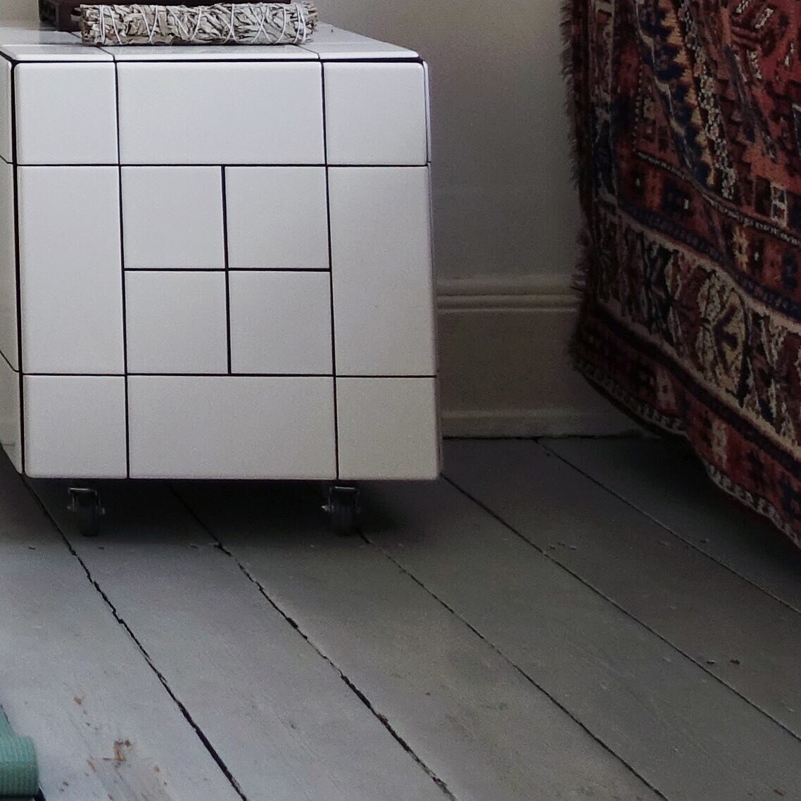 1_9 :
After a social media sabbatical during the pandemic I am bringing some life back to my 8th sister yoga account. I have been teaching online via Zoom for a year now. It certainly helped me to ground by connecting with other people during the win