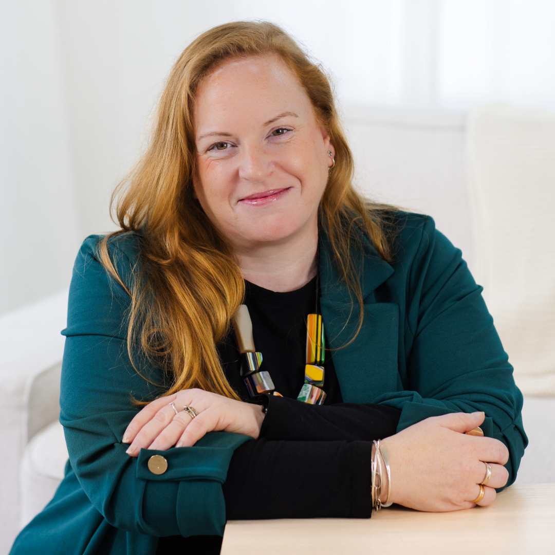 Jo Richards-2.png