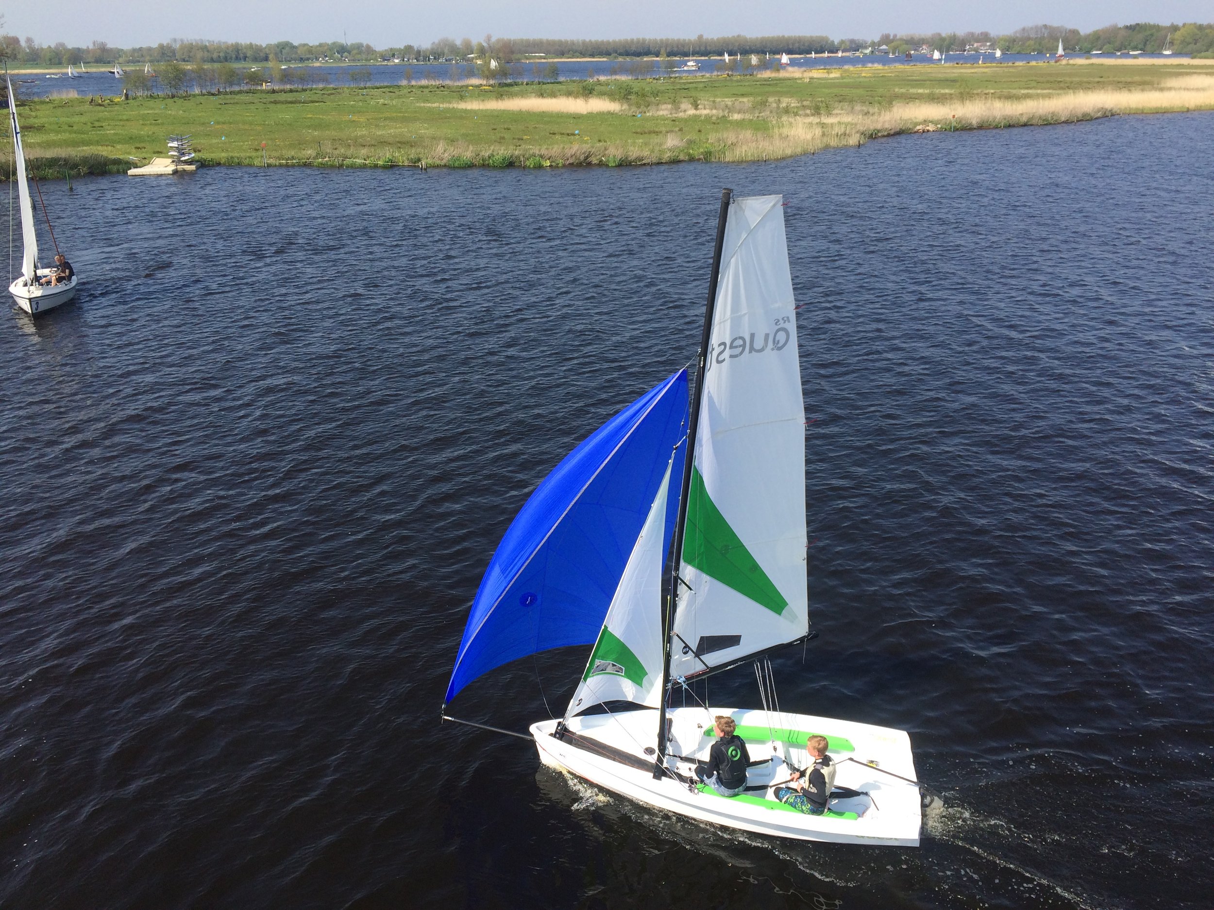 Zeilen in een 2-mans zwaardboot