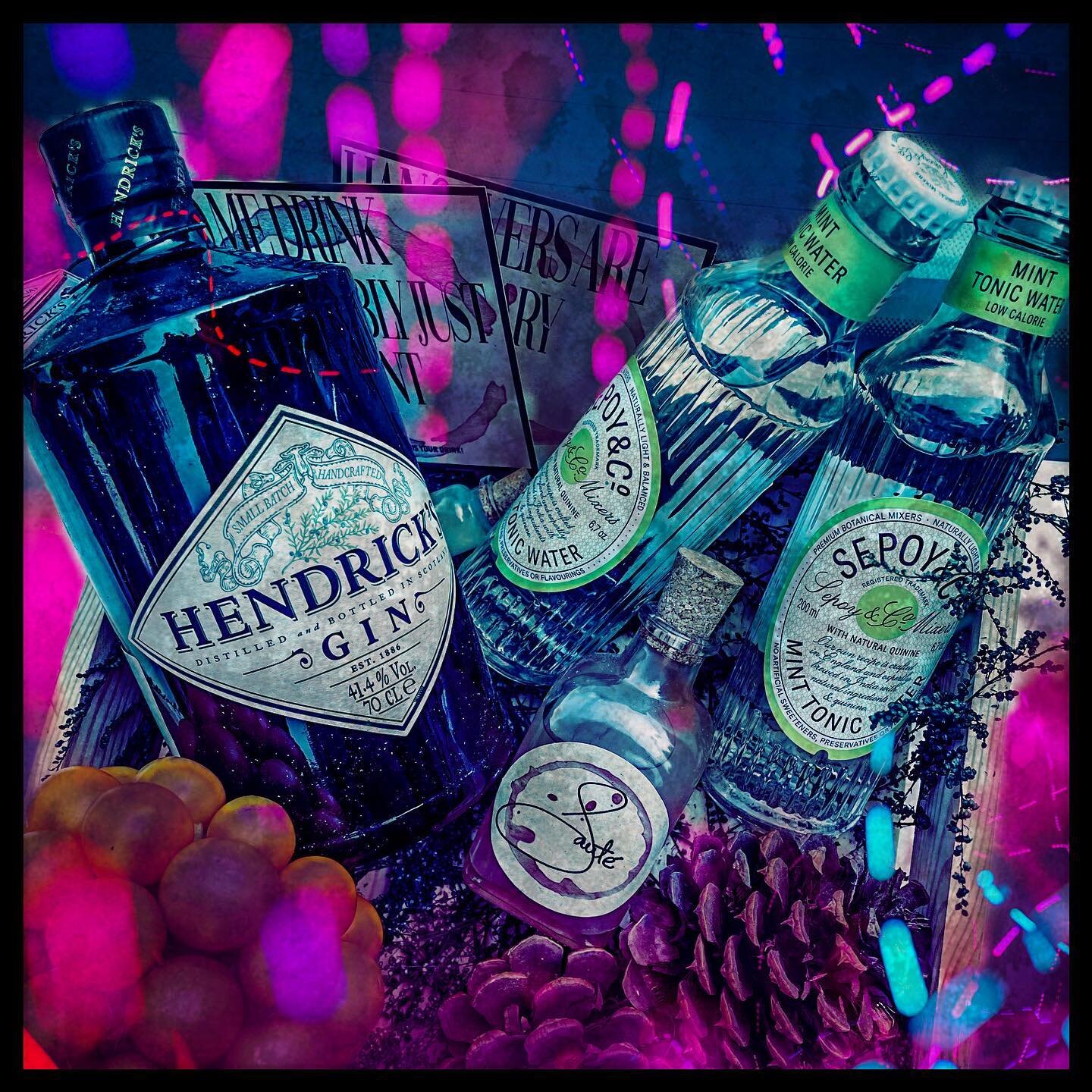 BESPOKE HAMPERS JUST FOR YOU 

#alcohol #liquor #cocktails #diycocktails #diy #gifts #gift #giftsforhim #giftsforher #gifthampers #hendrickslovers #hendricks #hendricksgin #ginandtonic #gintonic #drinkstagram #gincocktail #party #gin #santé #hausofs