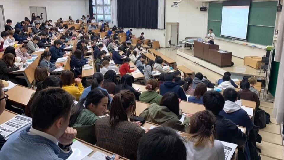 福島大学での授業風景.jpg