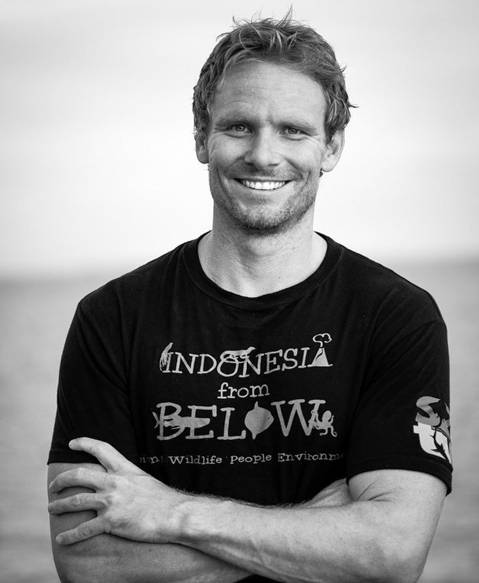 Introducing the team

Up first is our Co-Founder and presenter, Aaron &lsquo;Bertie&rsquo; Gekoski.

Bertie is an experienced environmental photojournalist, television presenter and film-maker, specialising in human-animal conflict. He has fronte