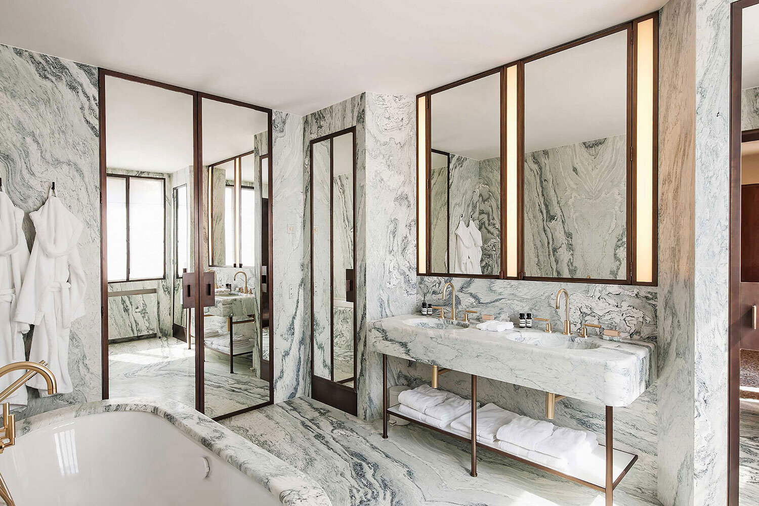 Can-Maurizio-Venice-Bathroom.jpg