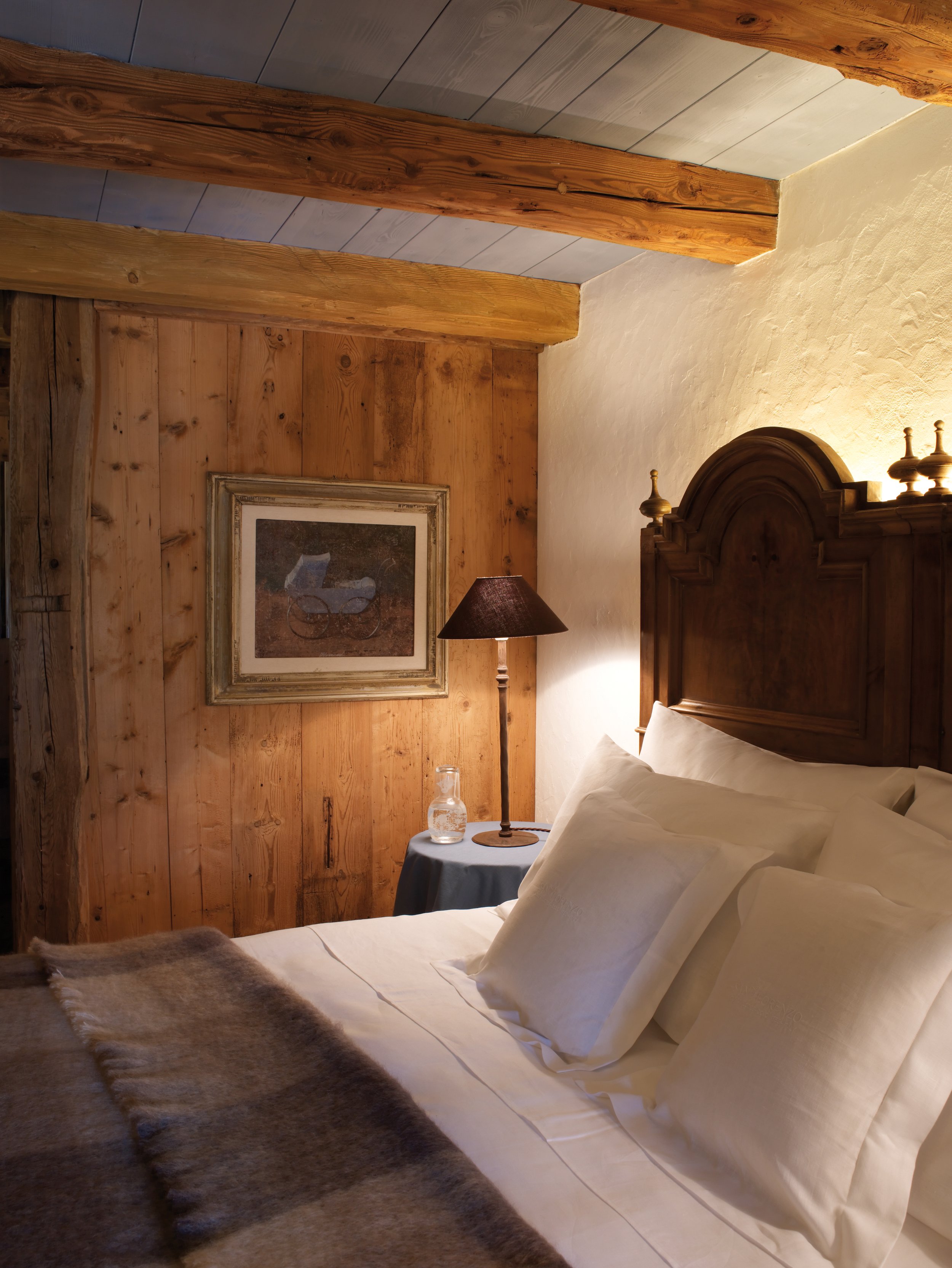 San-Lorenzo-Lodges-Bedroom l'Aurora 3.jpg