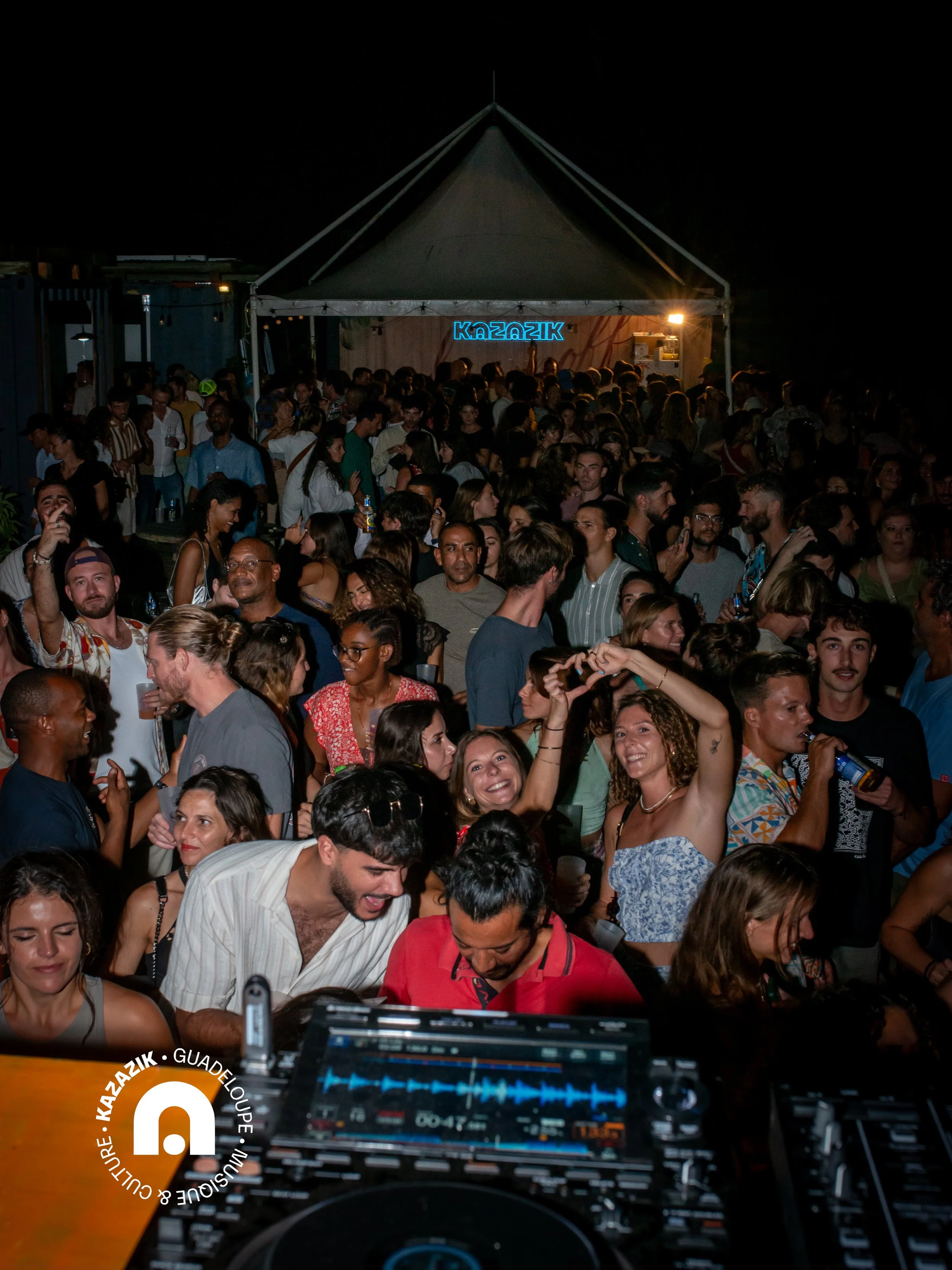 Kazazik lartsenmele nov 25 72dpi-34.jpg