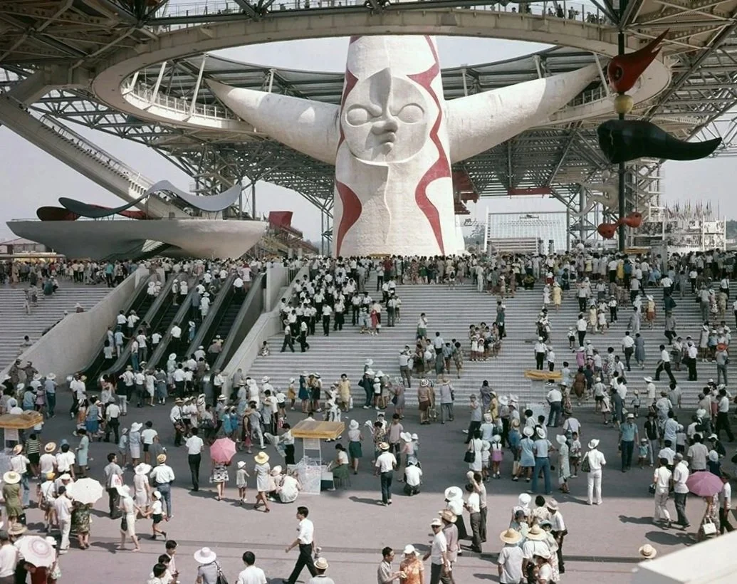   Bilder från Expo 1970:   Festival Plaza,  Kenzo Tange.    