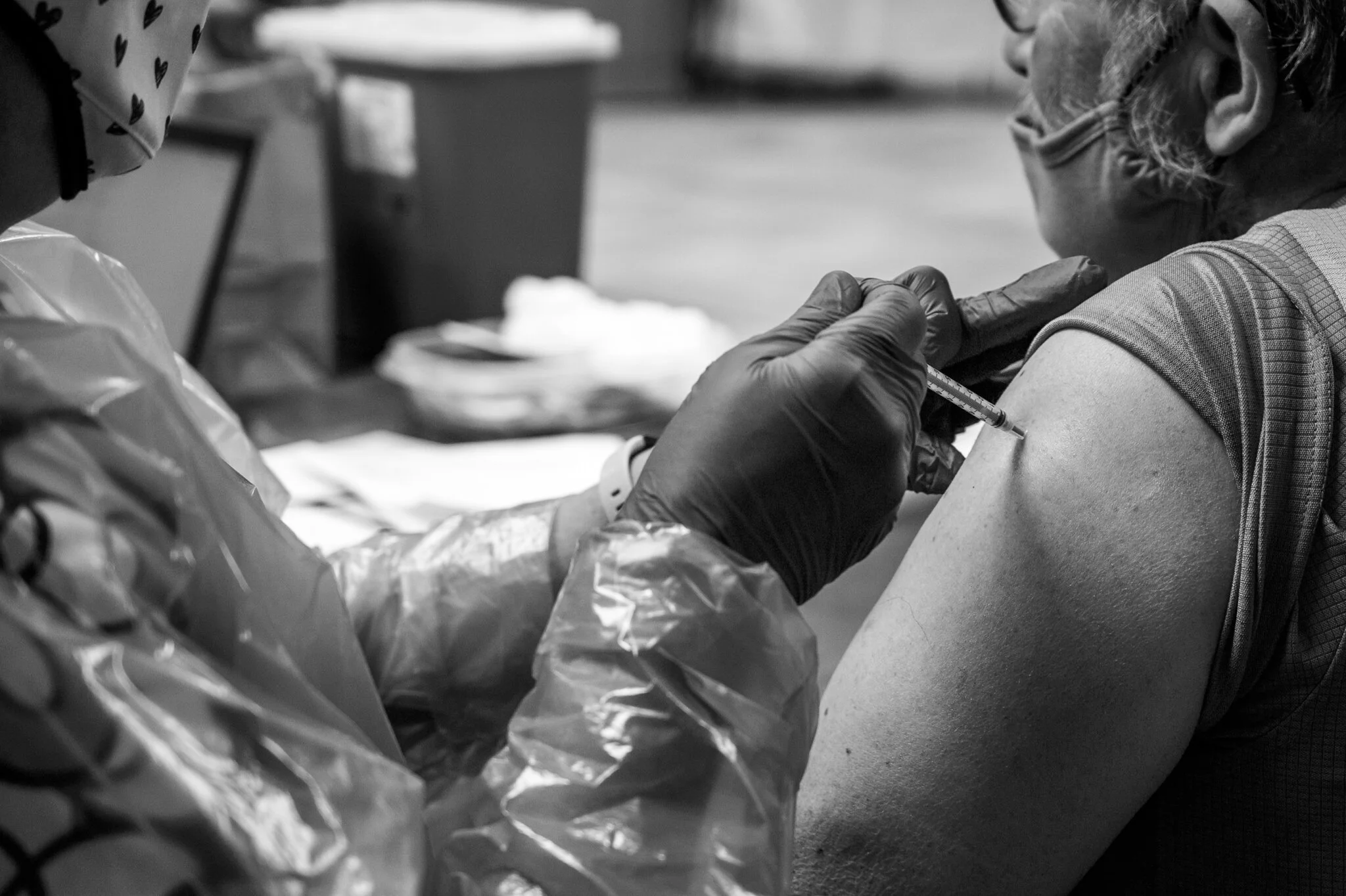 Getting COVID-19 shot is matter of personal choice, conservatives say