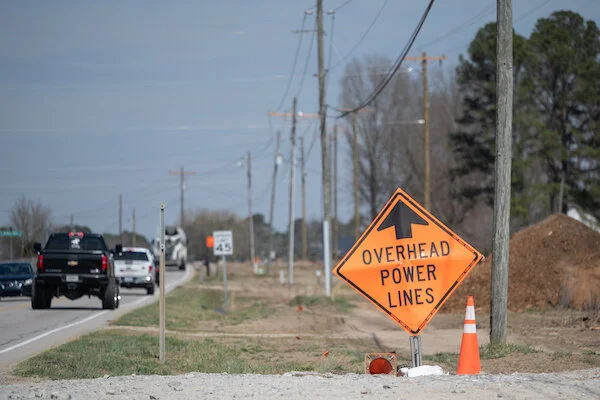 Utility pole regulations hurt broadband growth in North Carolina, report warns