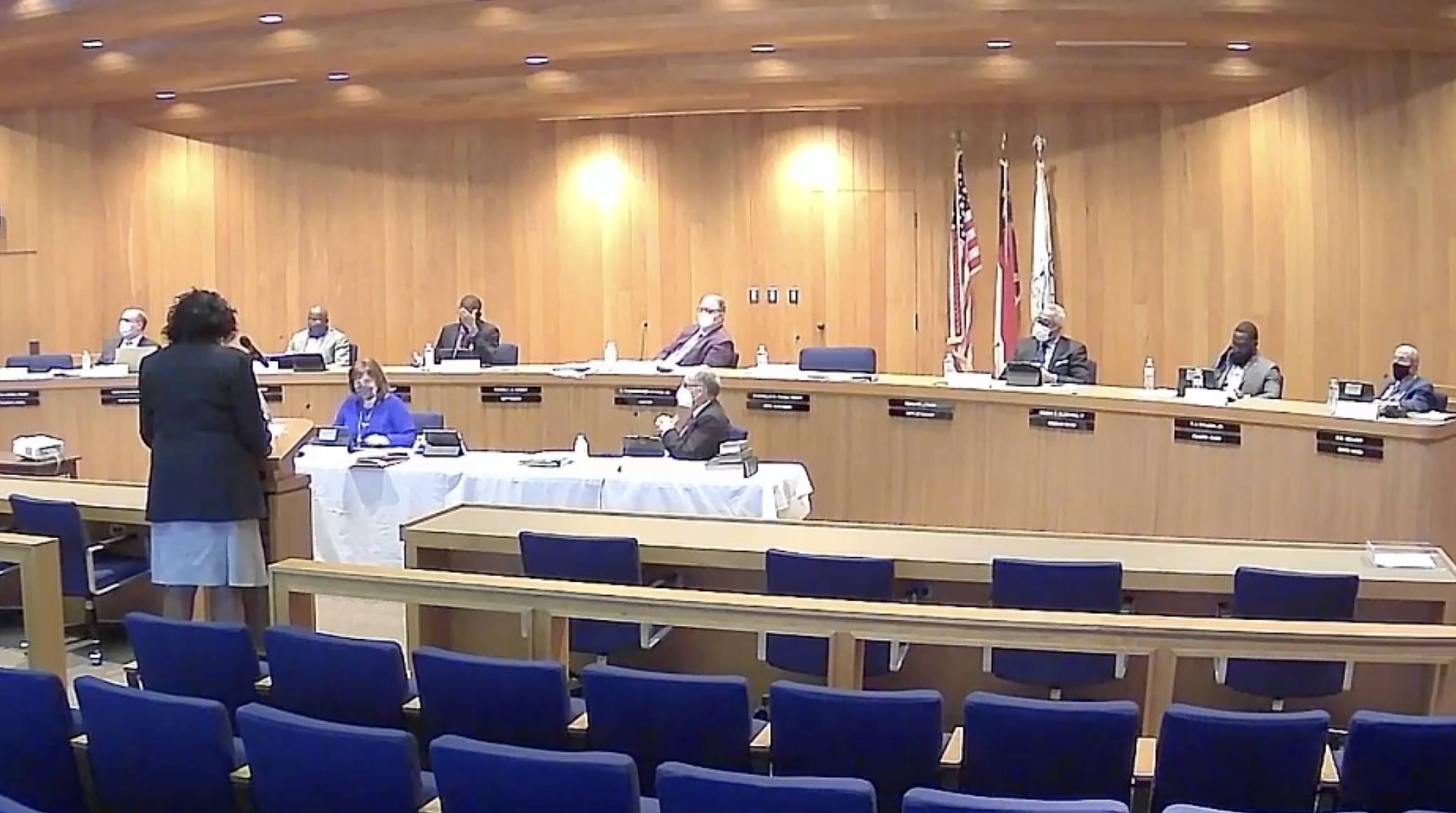 Local elected officials couldn’t profit from their offices under stalled bill