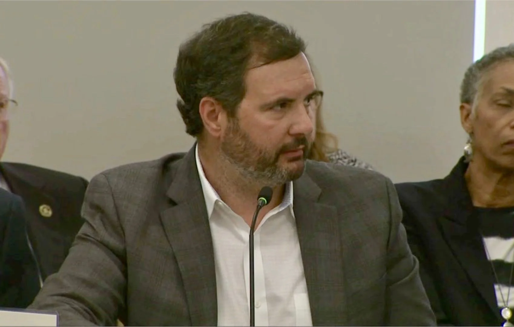 UNC Chapel Hill trustees kill motion to ban admissions discrimination