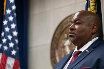 Robinson calls for accountability, discipline in K-12 public schools