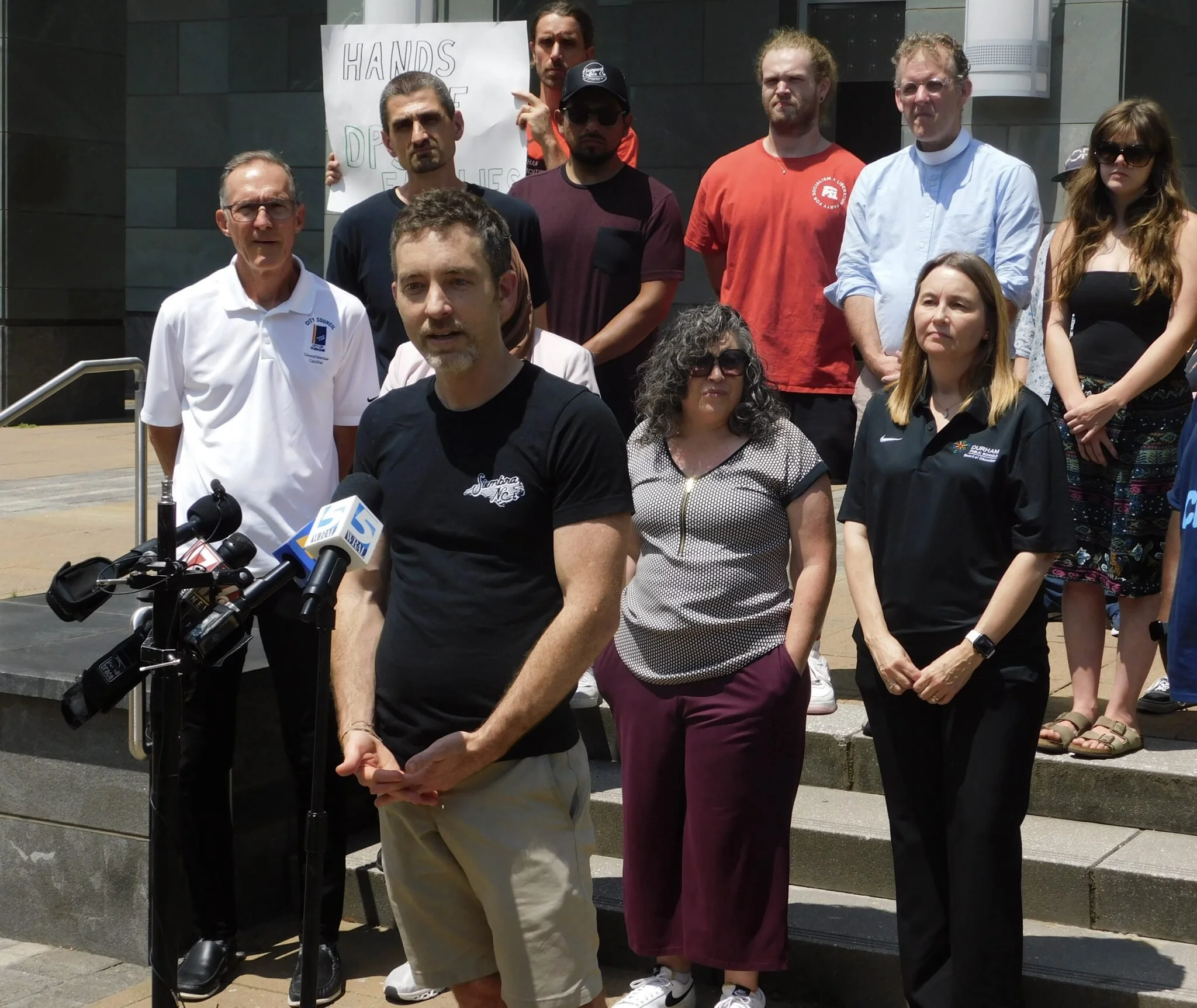 Durham leaders, immigrant advocates condemn ICE presence at courthouse