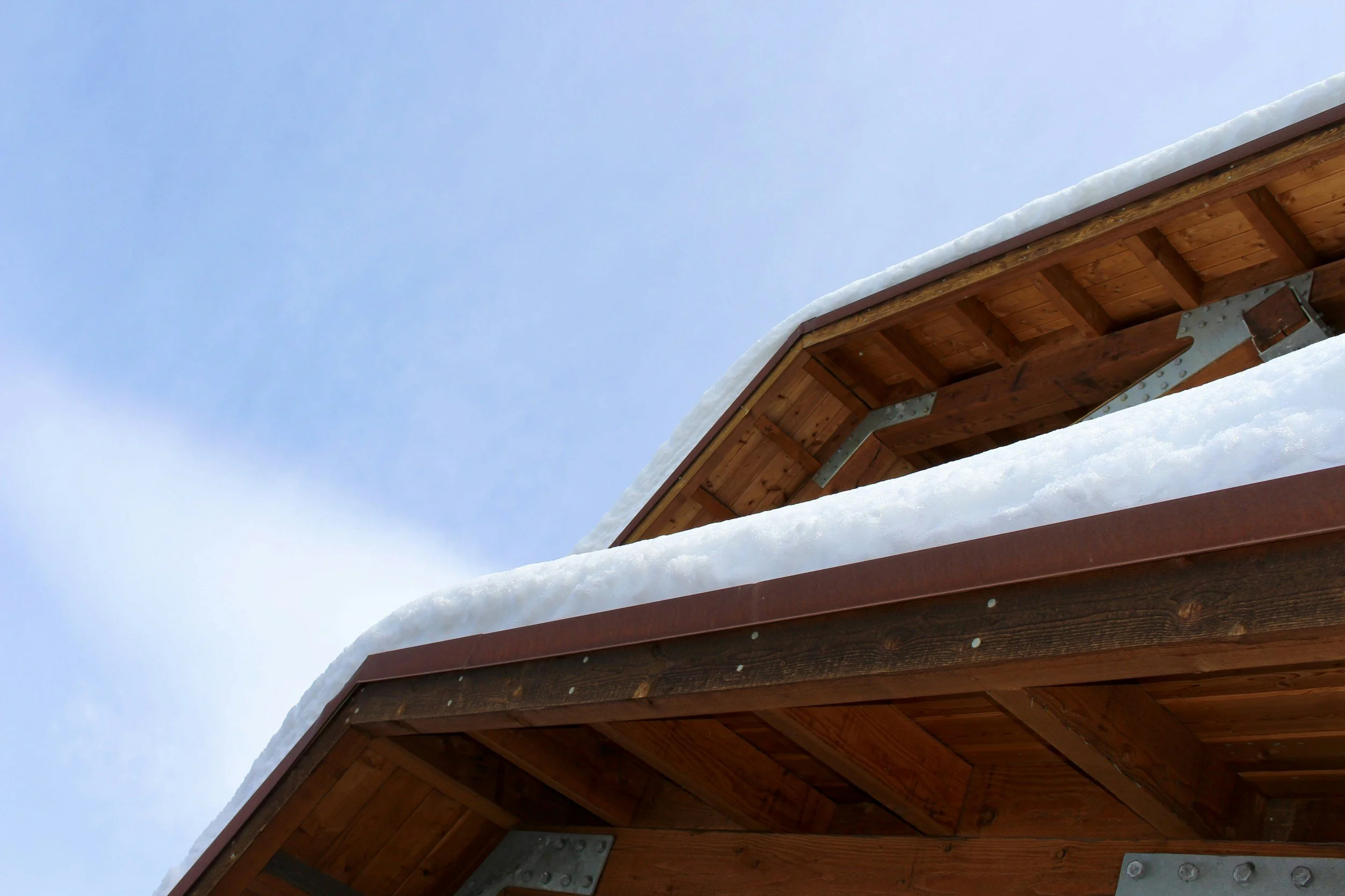 How Snow and Ice Dams Affect Colorado Roofs