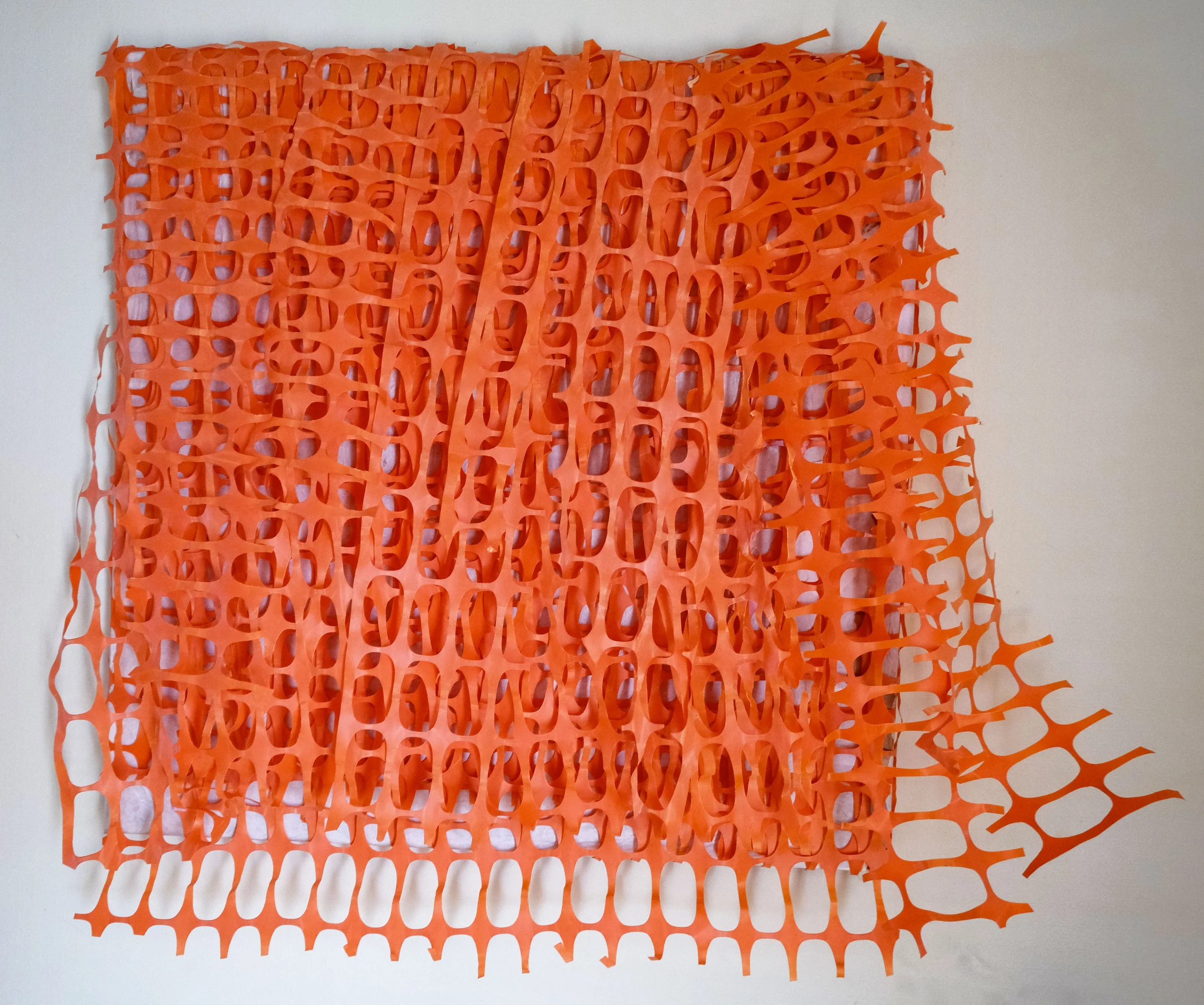 FREE  2025 80x80 cm
Plastique, papier et acrylique  sur toile 
