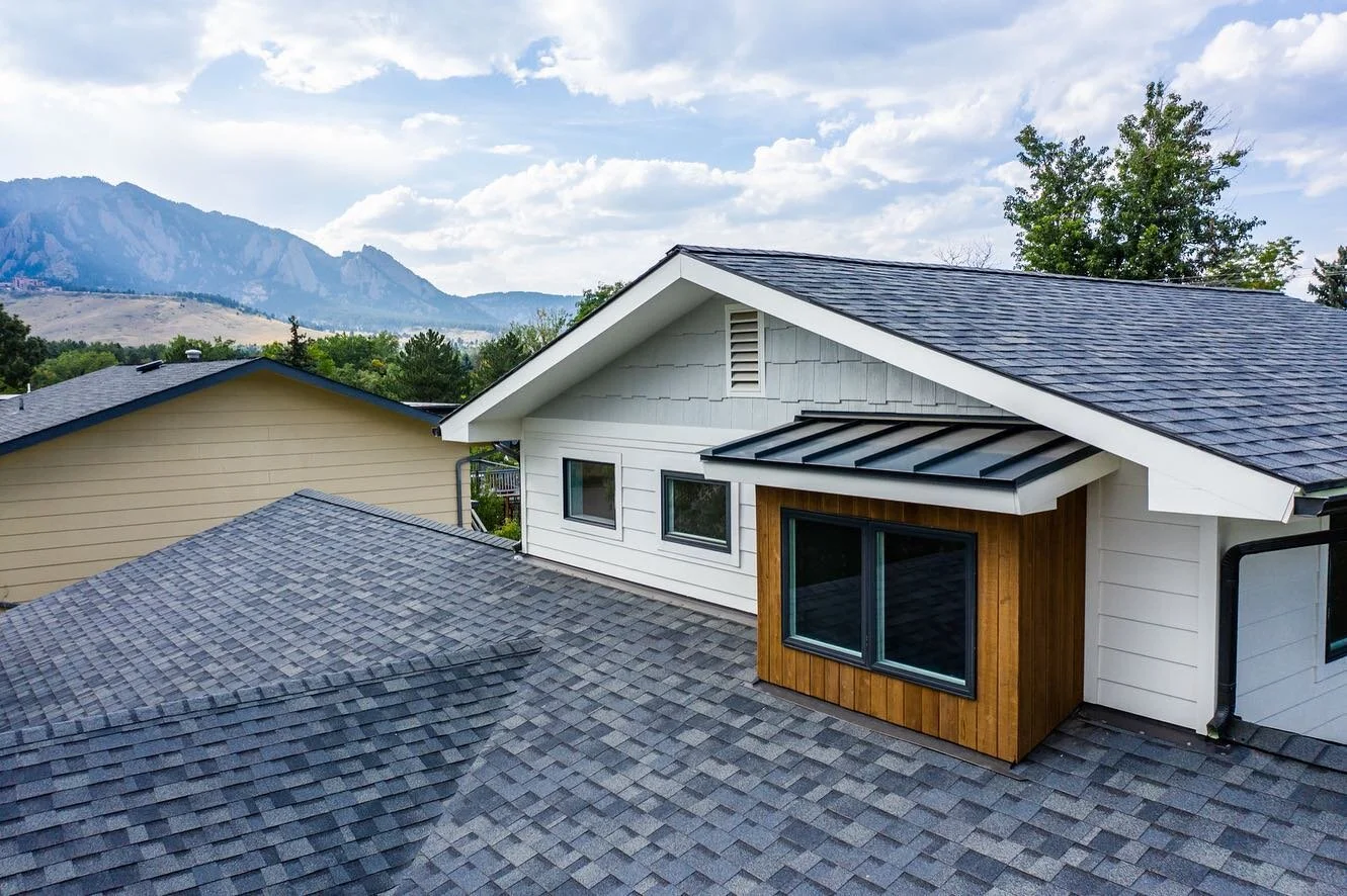 Raising the roof on this pop-top addition created a second story master suite and allowed for more functional space within the home. The cedar accents completed the look and easily reinvented the feel of this Boulder ranch style house.

📸: @jesse_bo