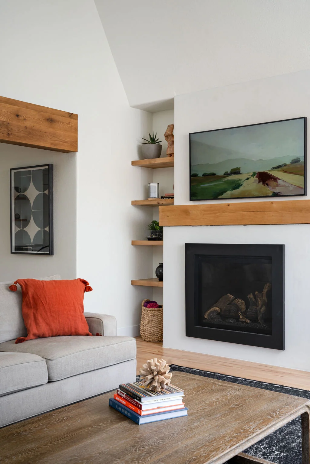 Skyland-Livingroom-Detail.jpg