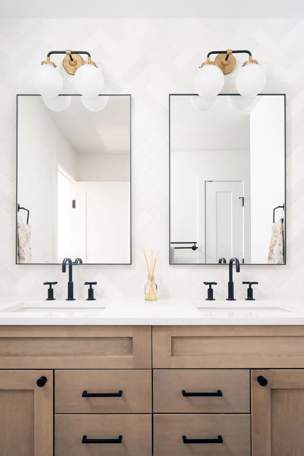 Skyland-Upstairs-Bathroom-Vanity-Detail.jpg