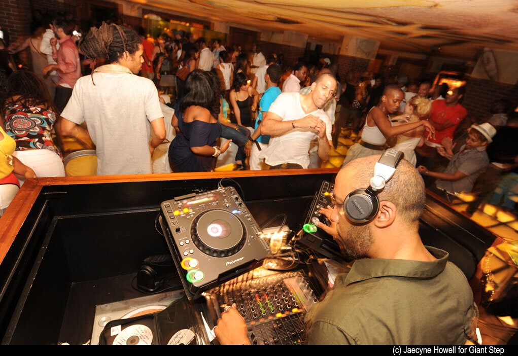 Vikter Duplaix at Hudson in NYC, 2009 (Photo by Jaecyne Howell)