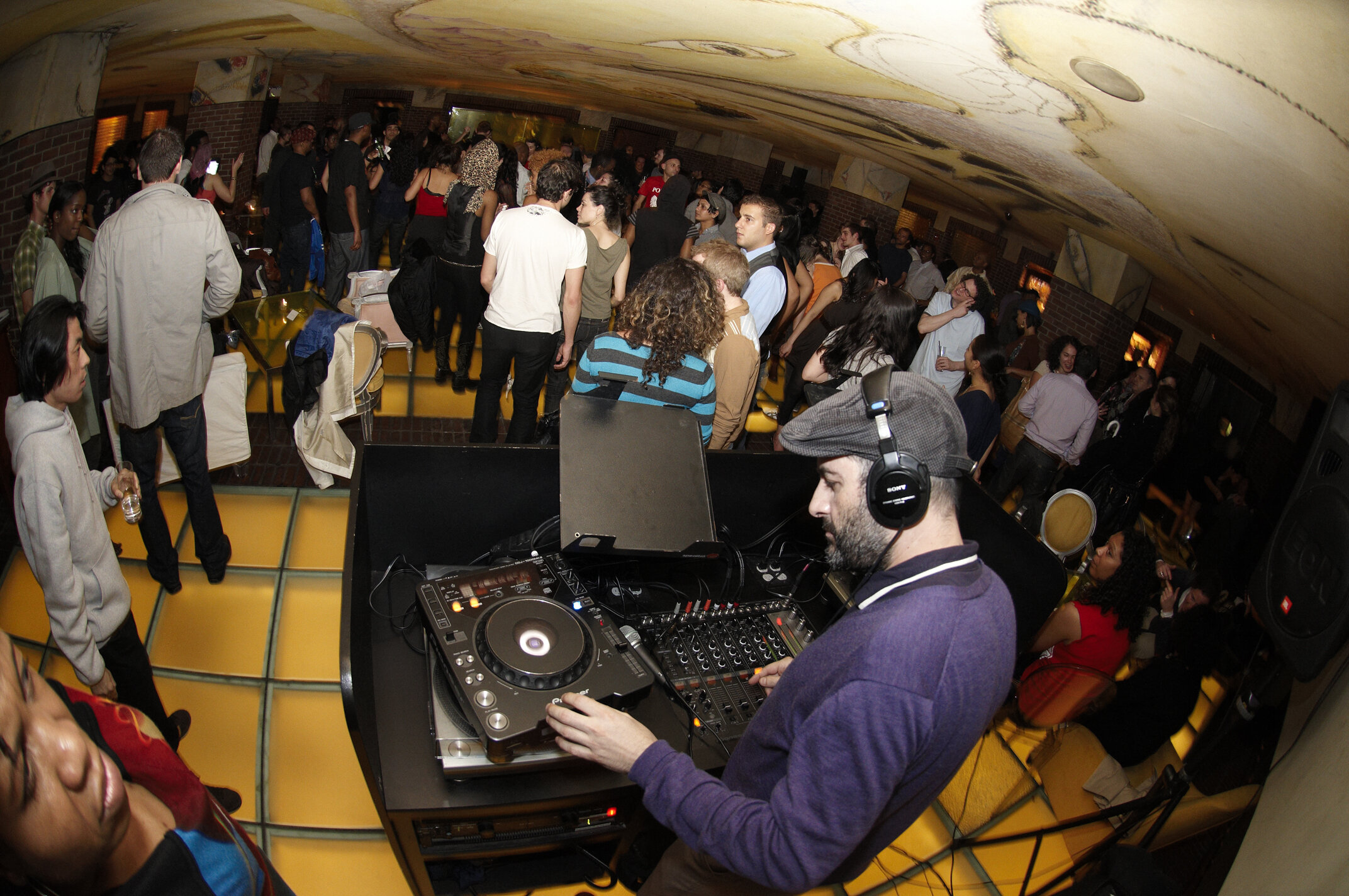 Phil Asher at Hudson in NYC, 2009 (Photo by Jaecyne Howell)