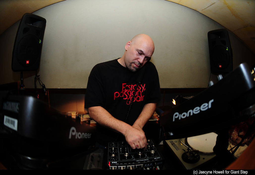 Danny Krivit at Hudson in NYC, 2009 (Photo by Jaecyne Howell)