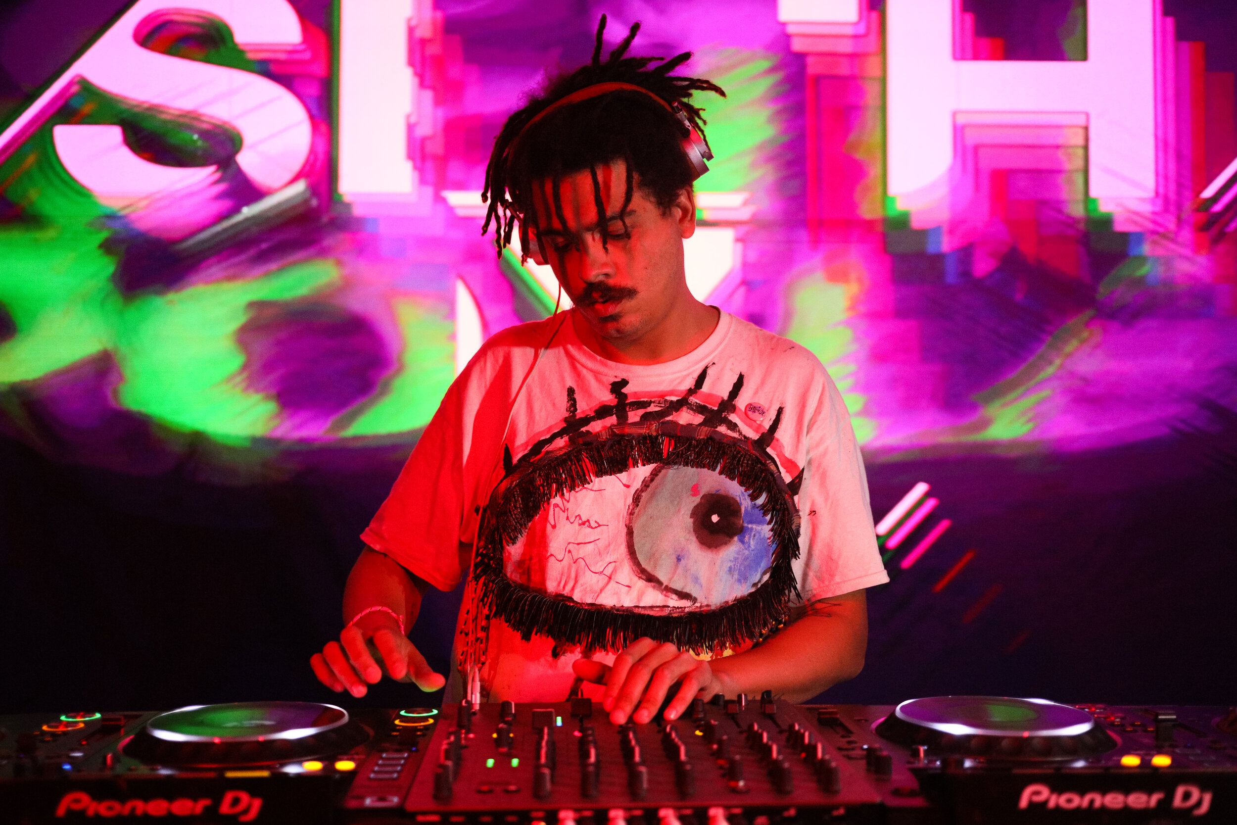 Seth Troxler at Times Square Edition launch, Mar 2019 (Photo by BFA)