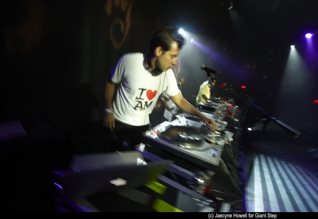 Mark Ronson/Michael Jackson Celebration at Nokia Theatre in NYC, Aug 2009 (Photo by Jaecyne Howell)