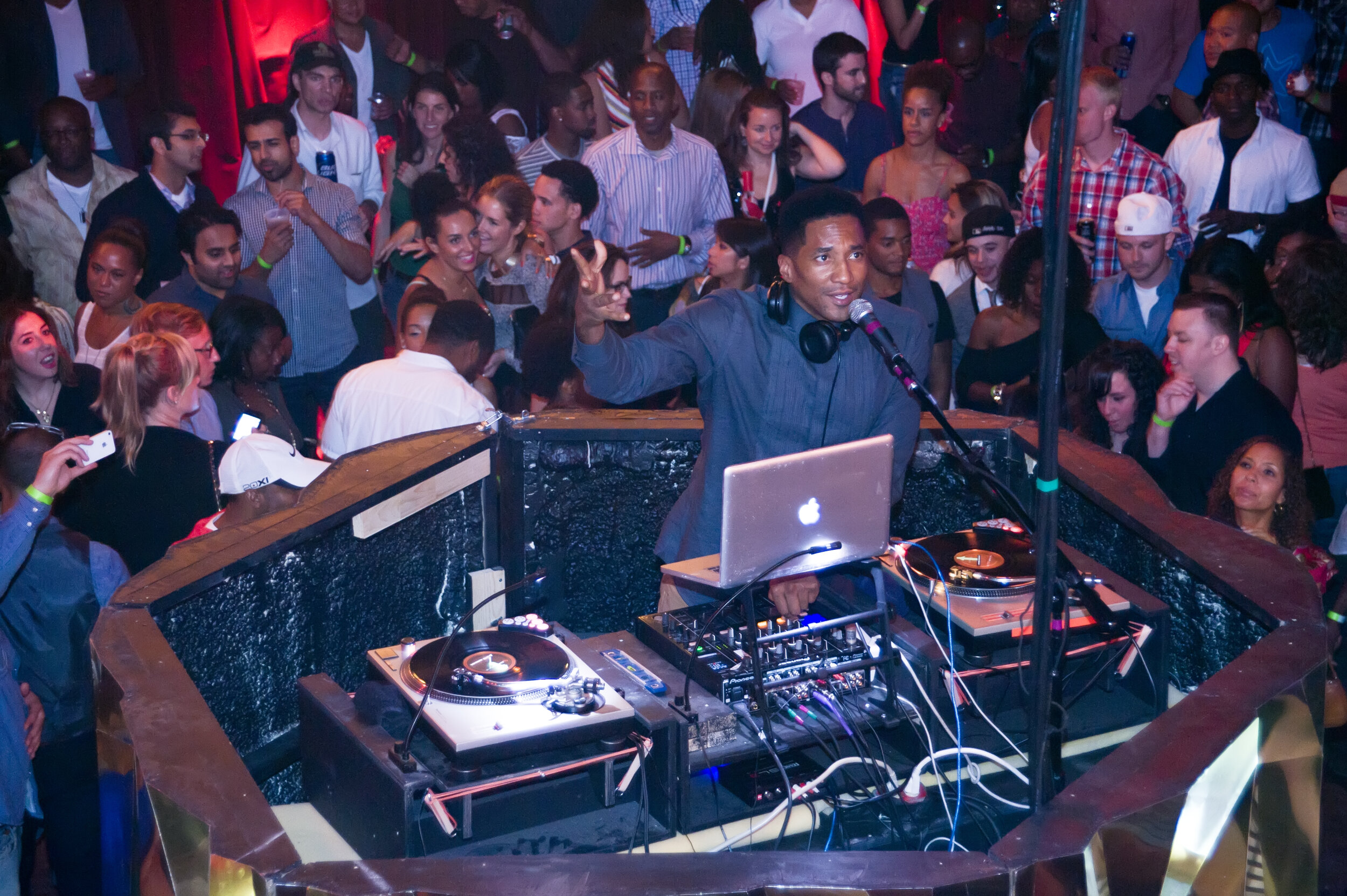 Q-Tip/Offline at Irving Plaza in NYC, July 2012 (Photo by Joe Conzo)